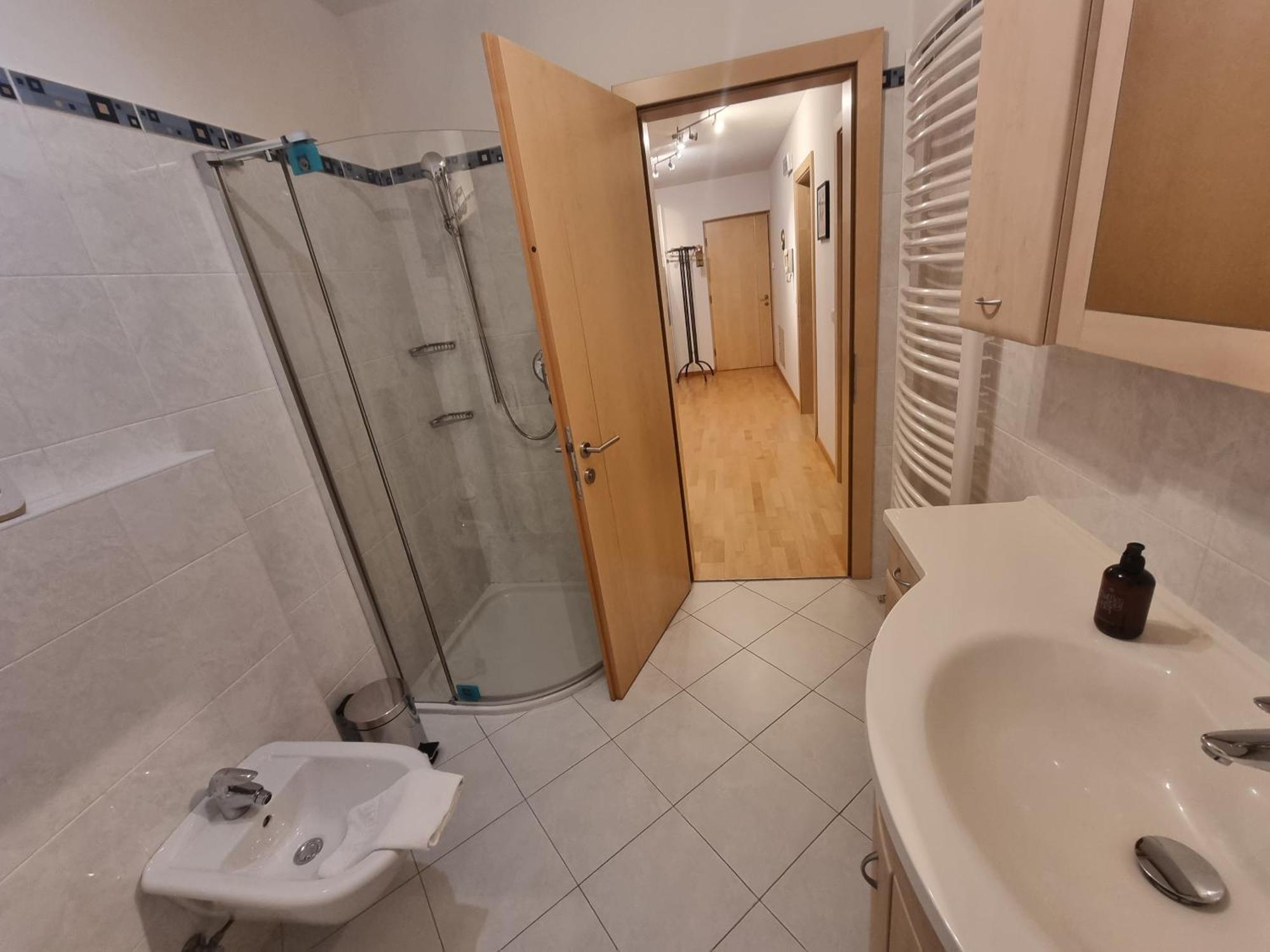 Camera Doppia con Letti Singoli