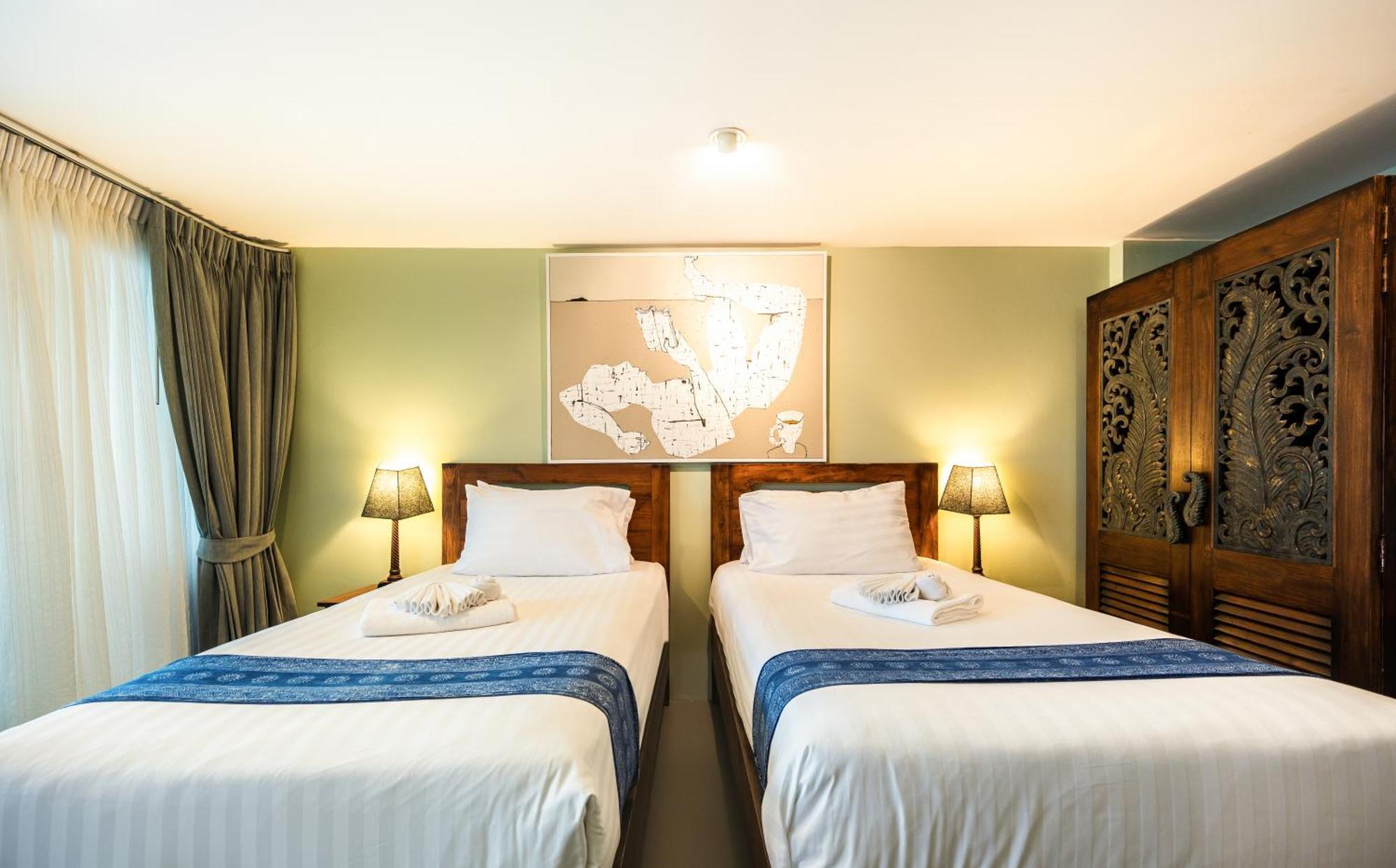 Standard Twin Room