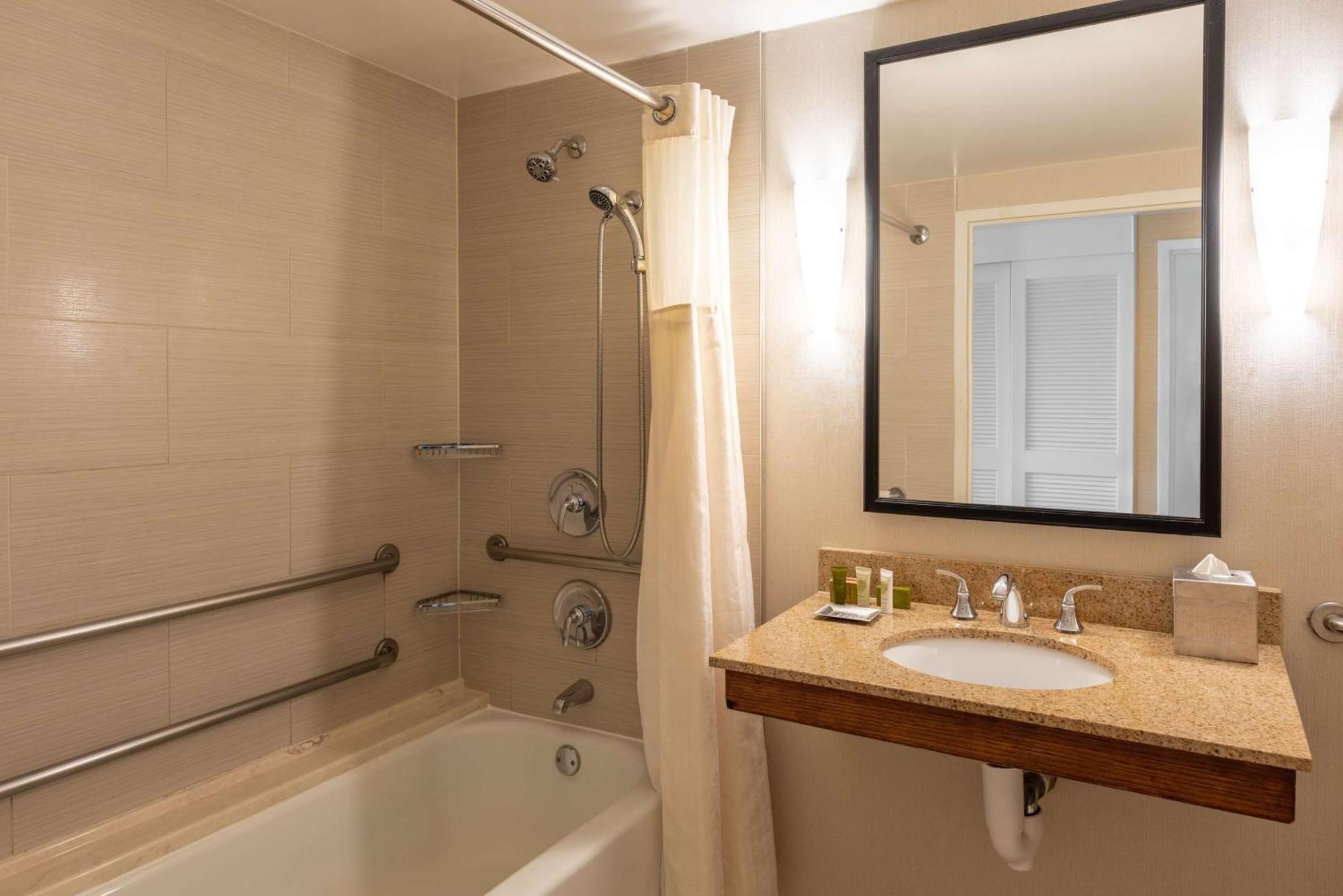 Queen Room with Two Queen Beds and Bath Tub - Mobility and Hearing Access