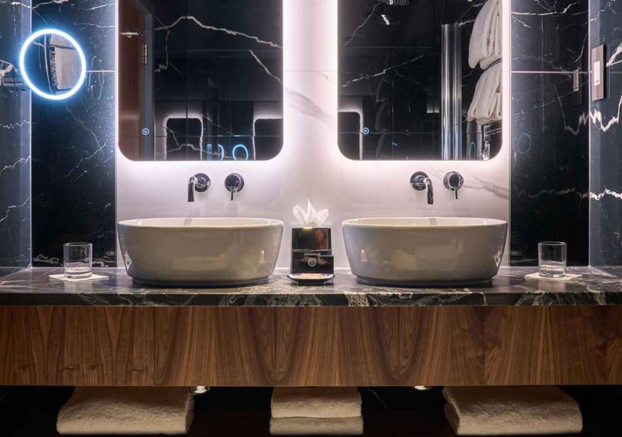 Experience Suite