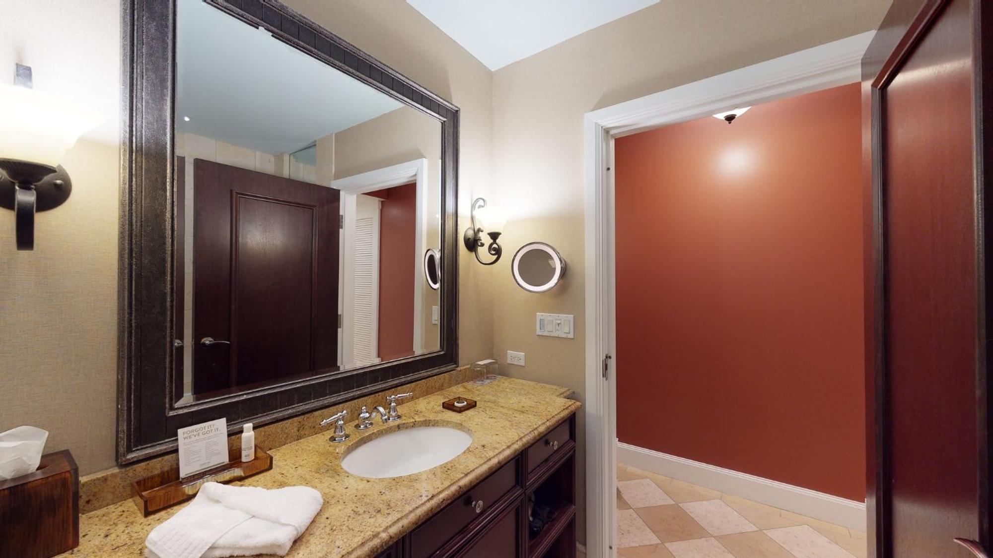 Premium King Room