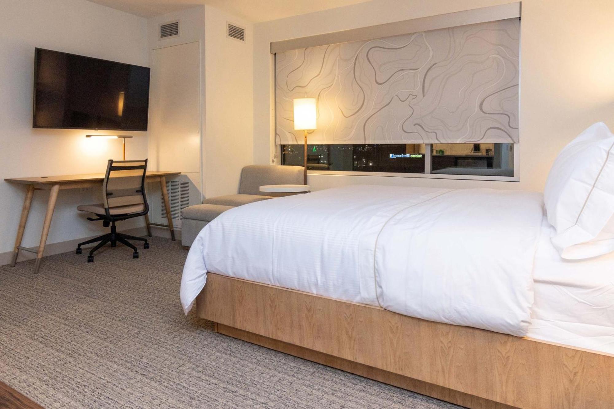 Standard Guest room 1 King