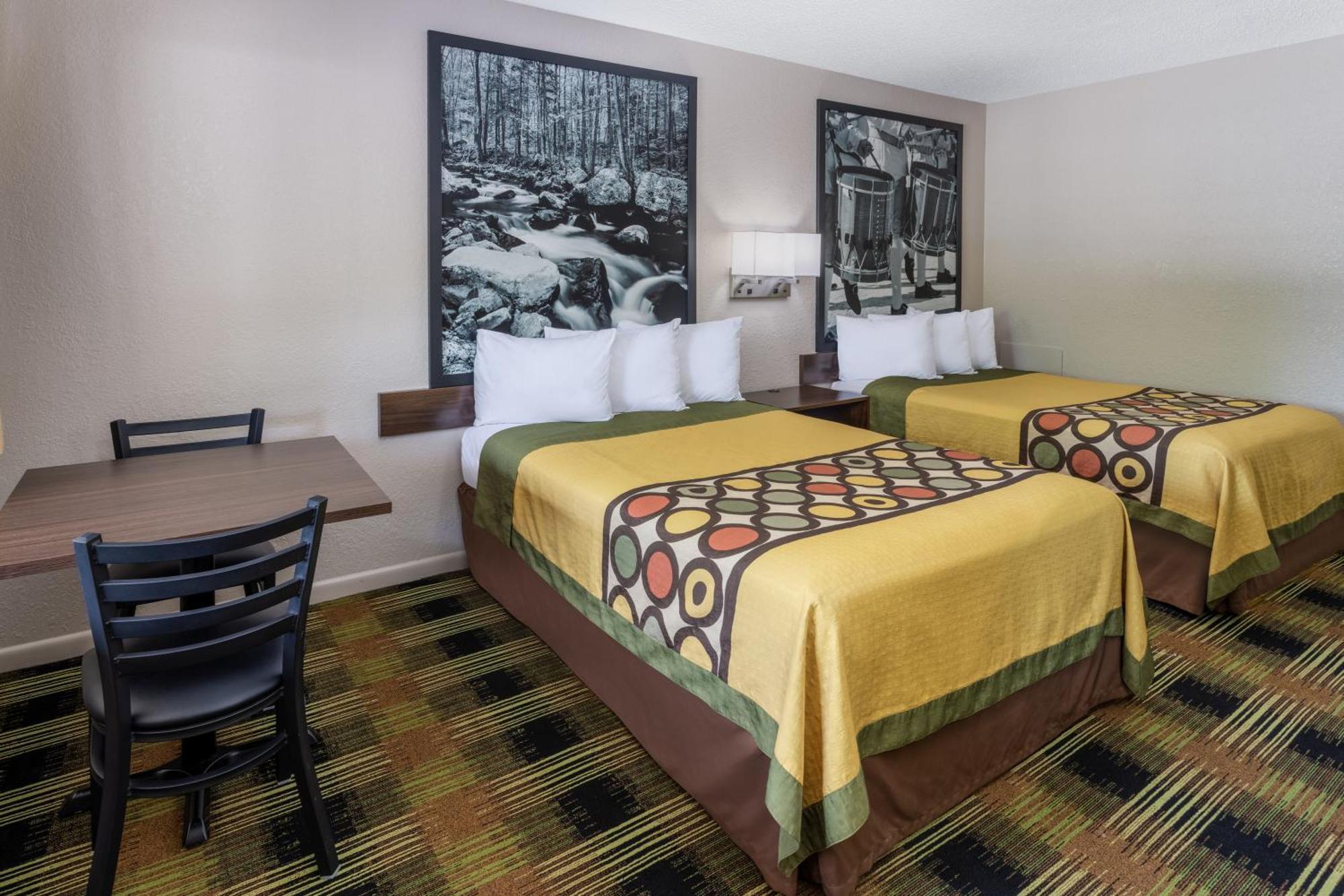 Double Room Two Double Beds Non-Smoking
