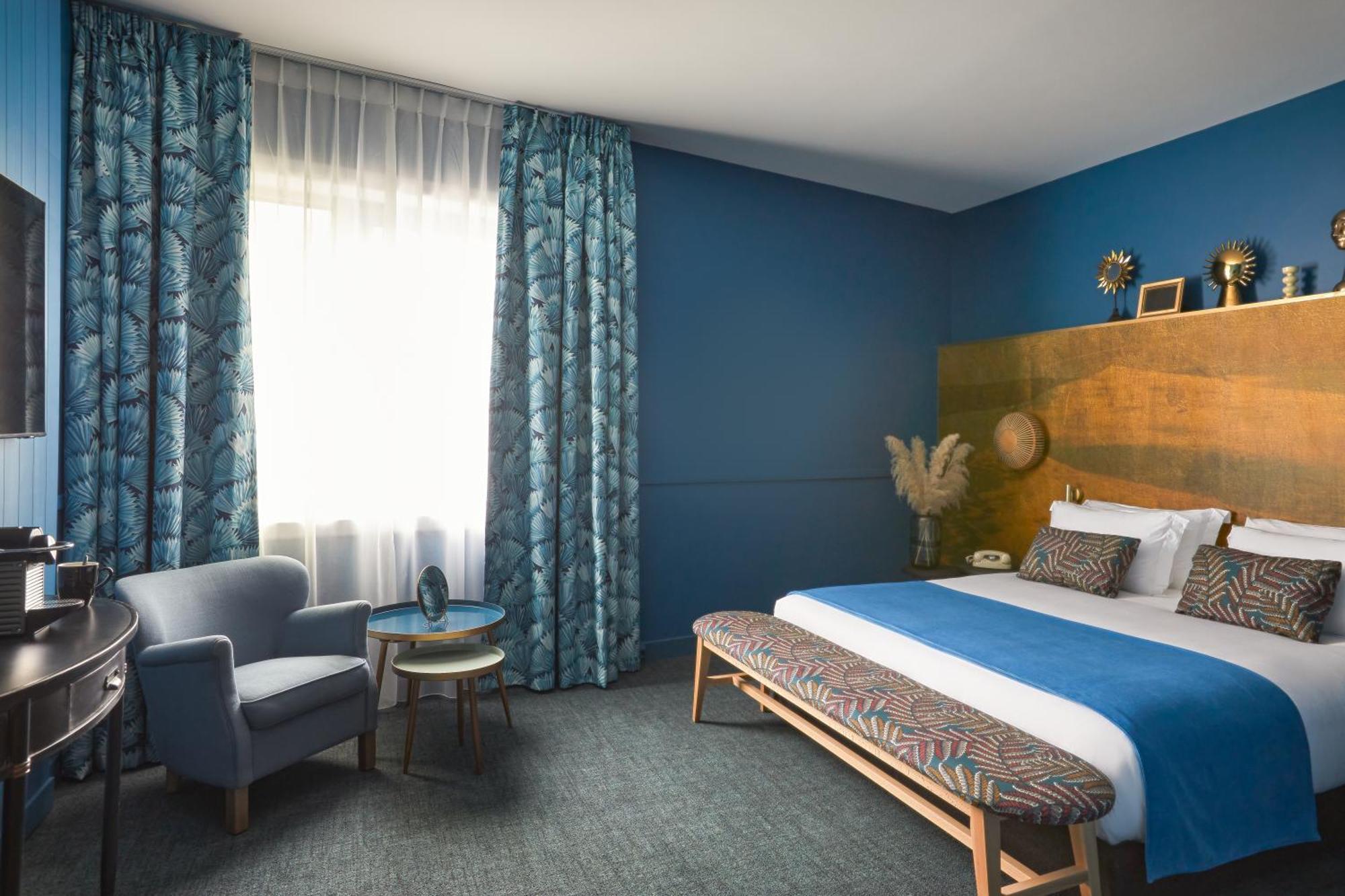 Premium King Room,1551101680:JPEG