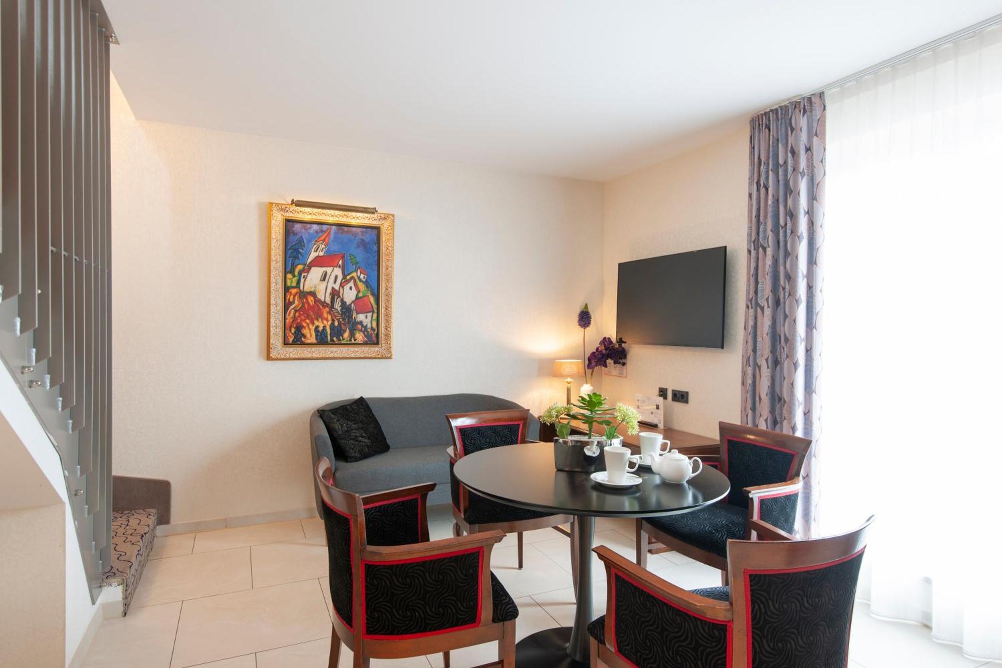 Deluxe Suite Terrace