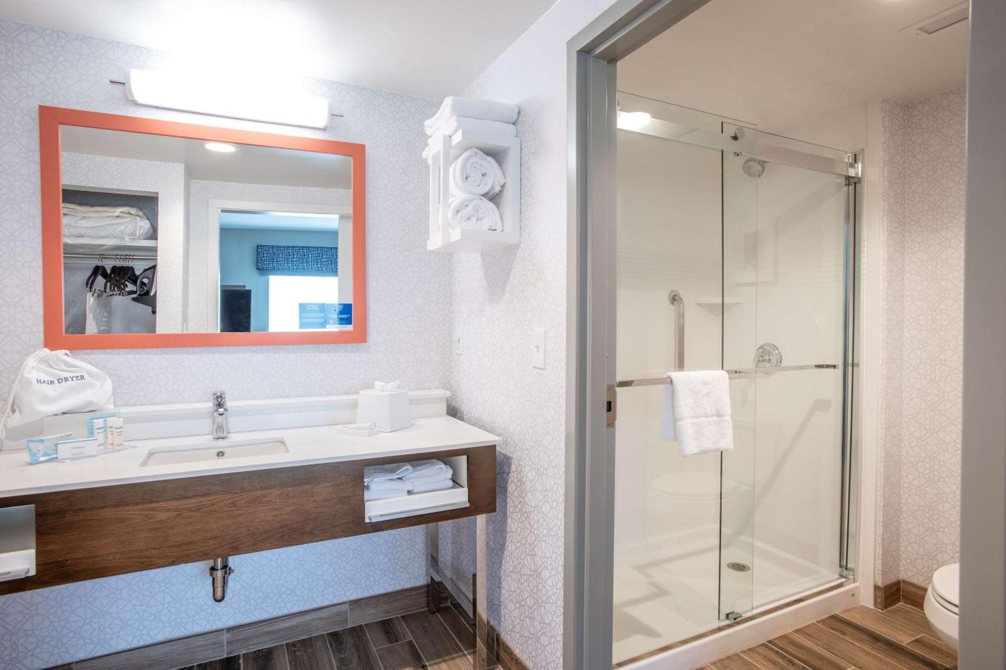 Queen Studio Suite with Two Queen Beds - Non-Smoking