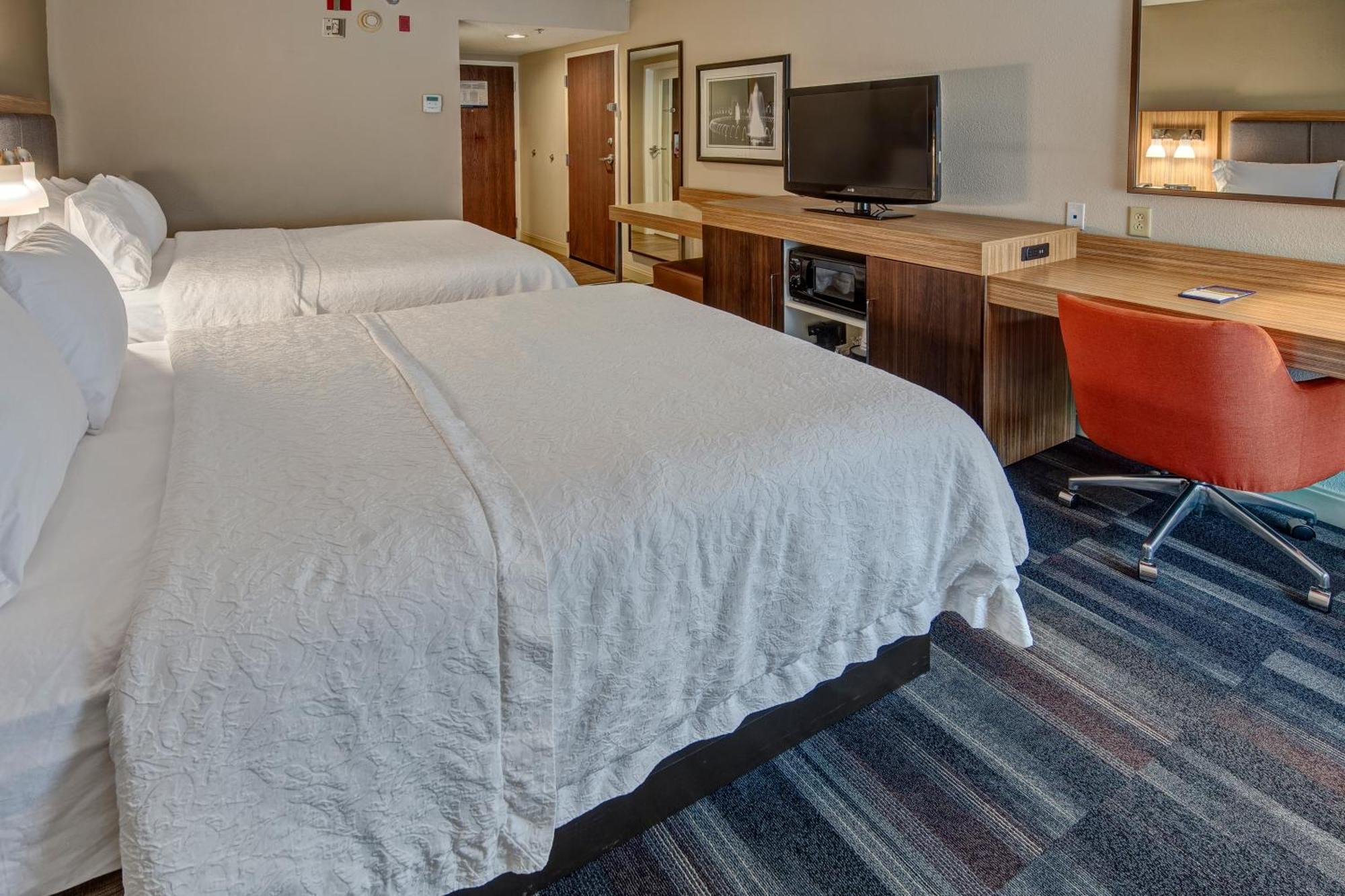 Room with Two Queen Beds - Non-Smoking