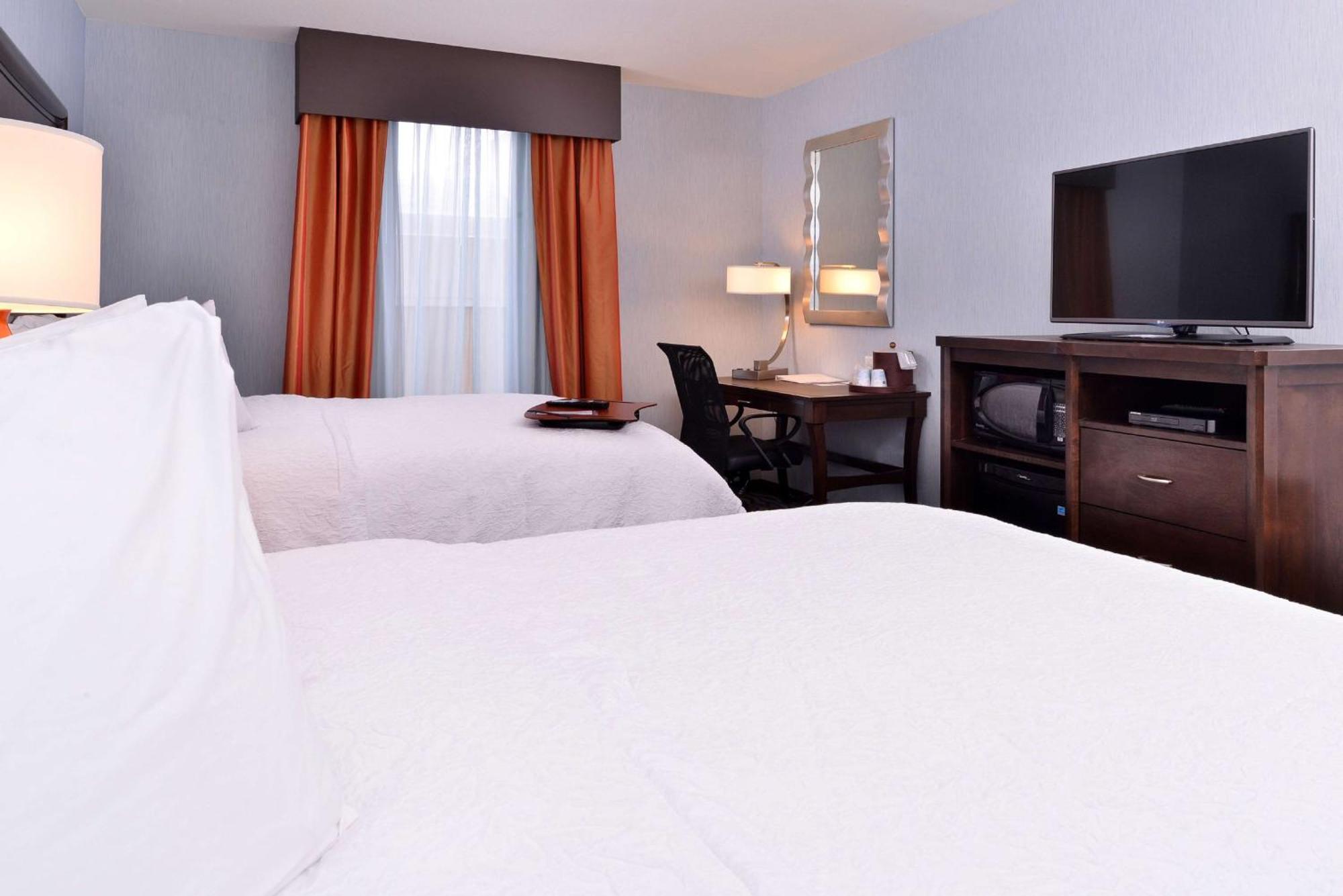 Zimmer mit 2 Queensize-Betten (4 Erwachsene)
