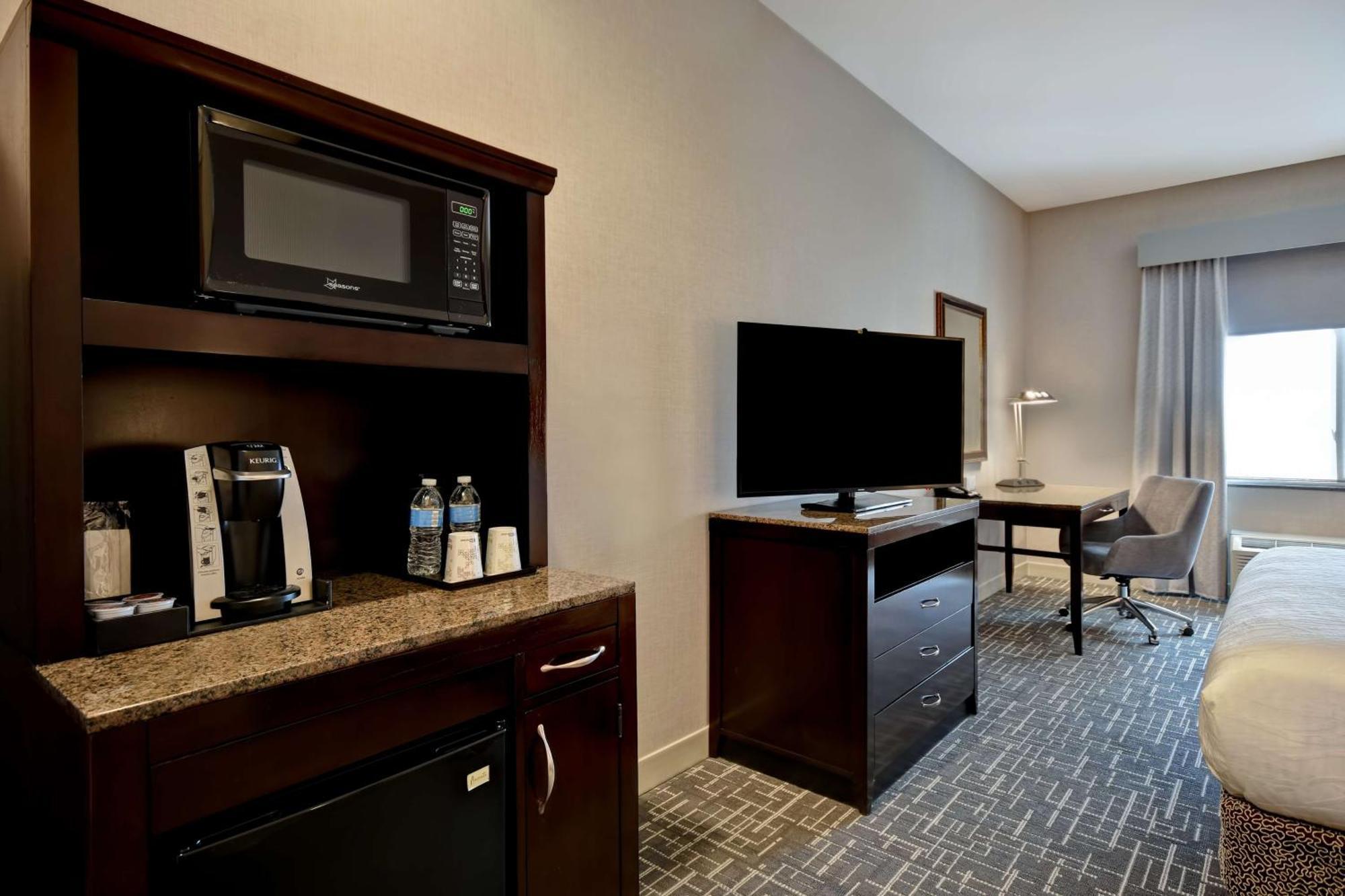 Deluxe King Room Hearing Accessible