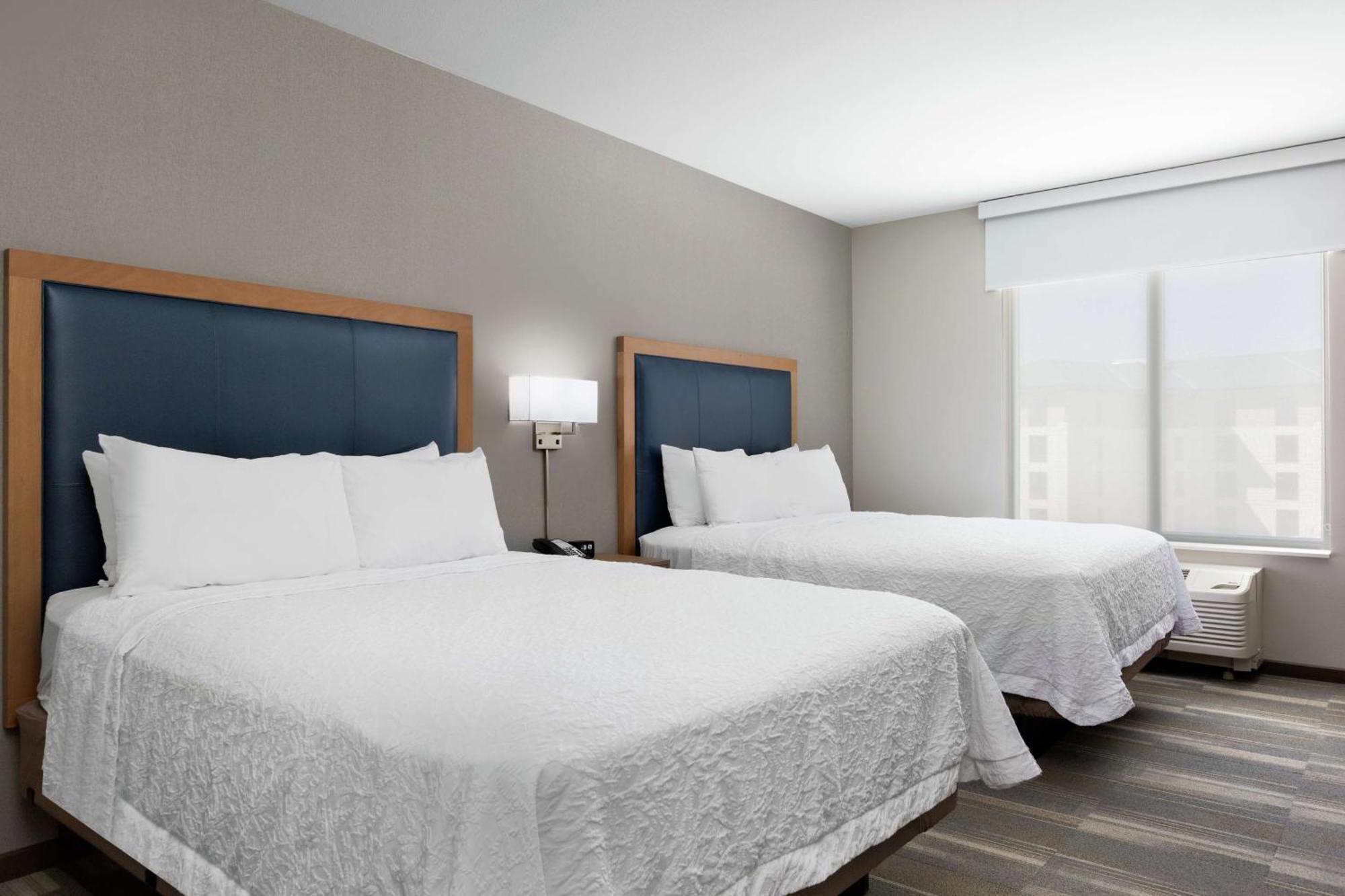 Queen Room Two Queen Beds Non-Smoking