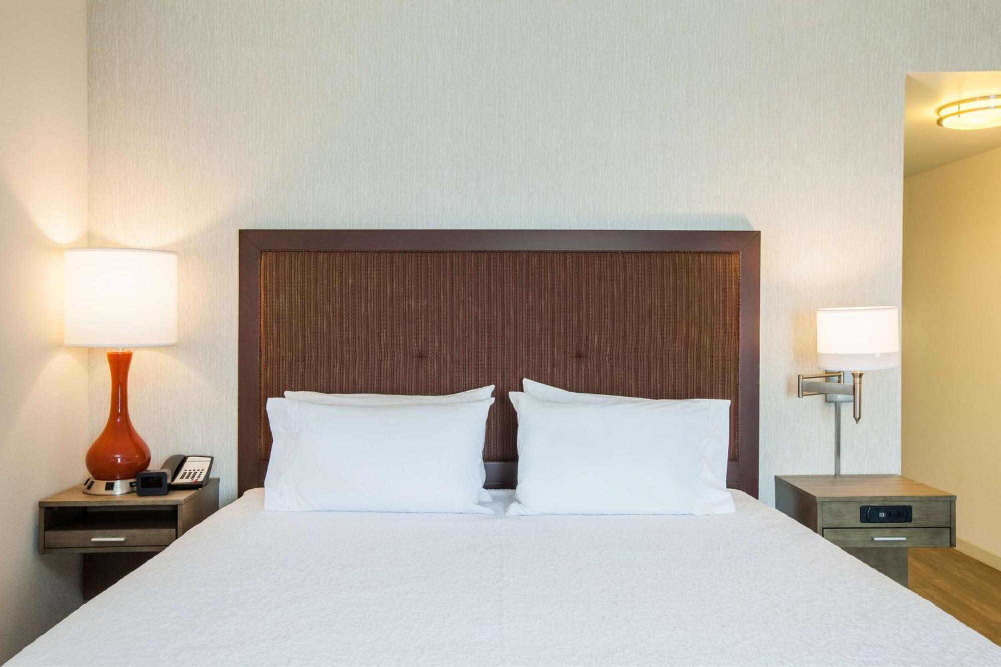 King Room with Sofa Bed - Non-Smoking