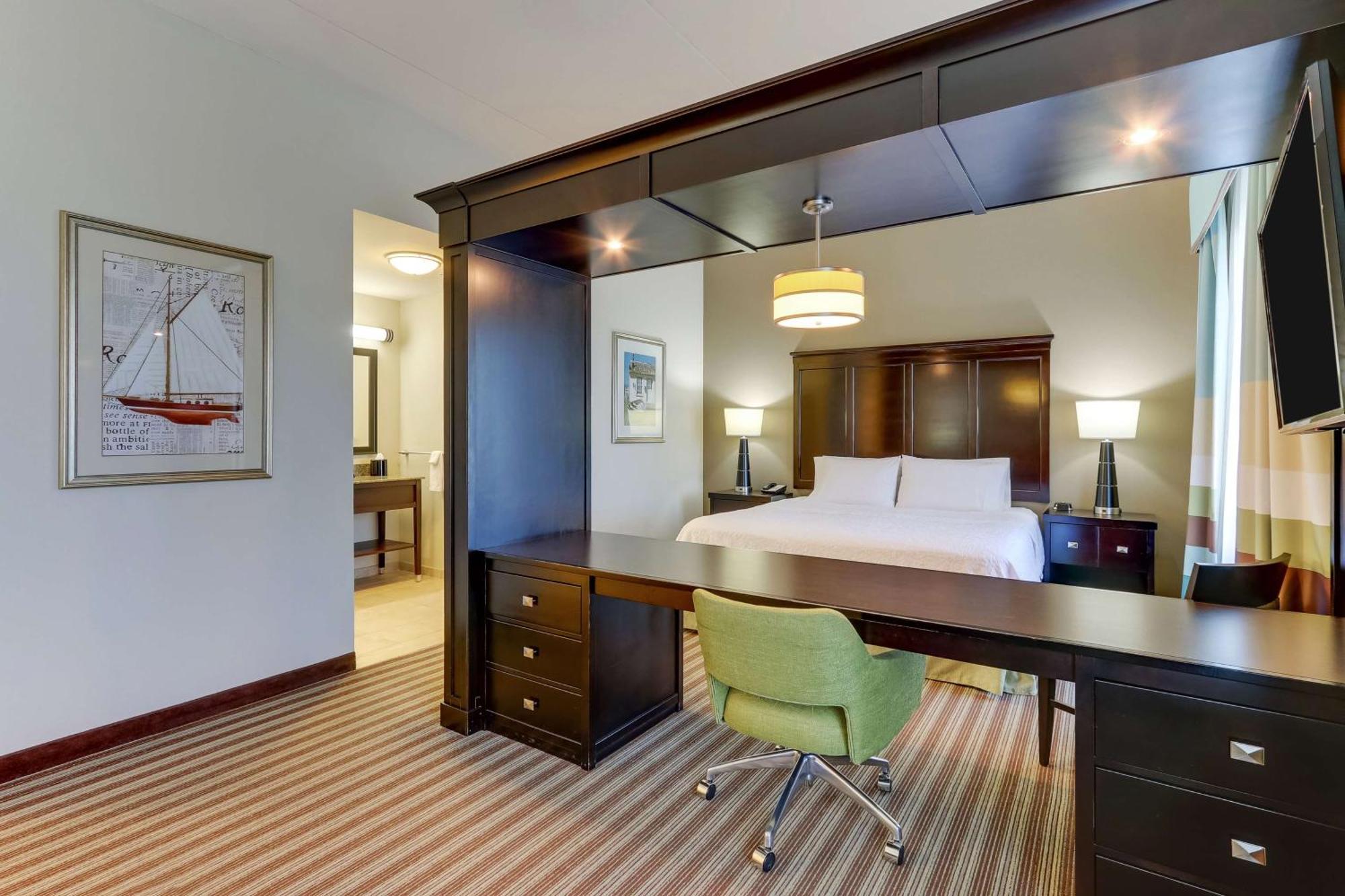 King Studio Suite with Sofa Bed - Non-Smoking