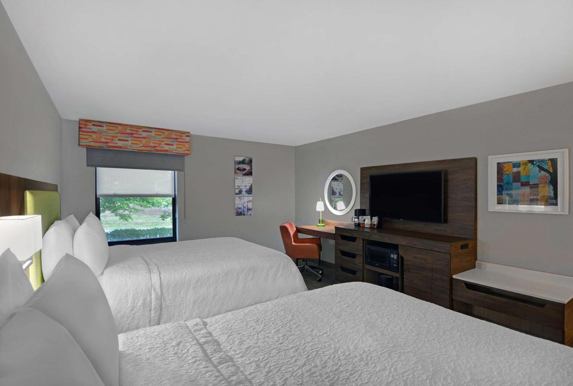 Room with Two Queen Beds - Non-Smoking