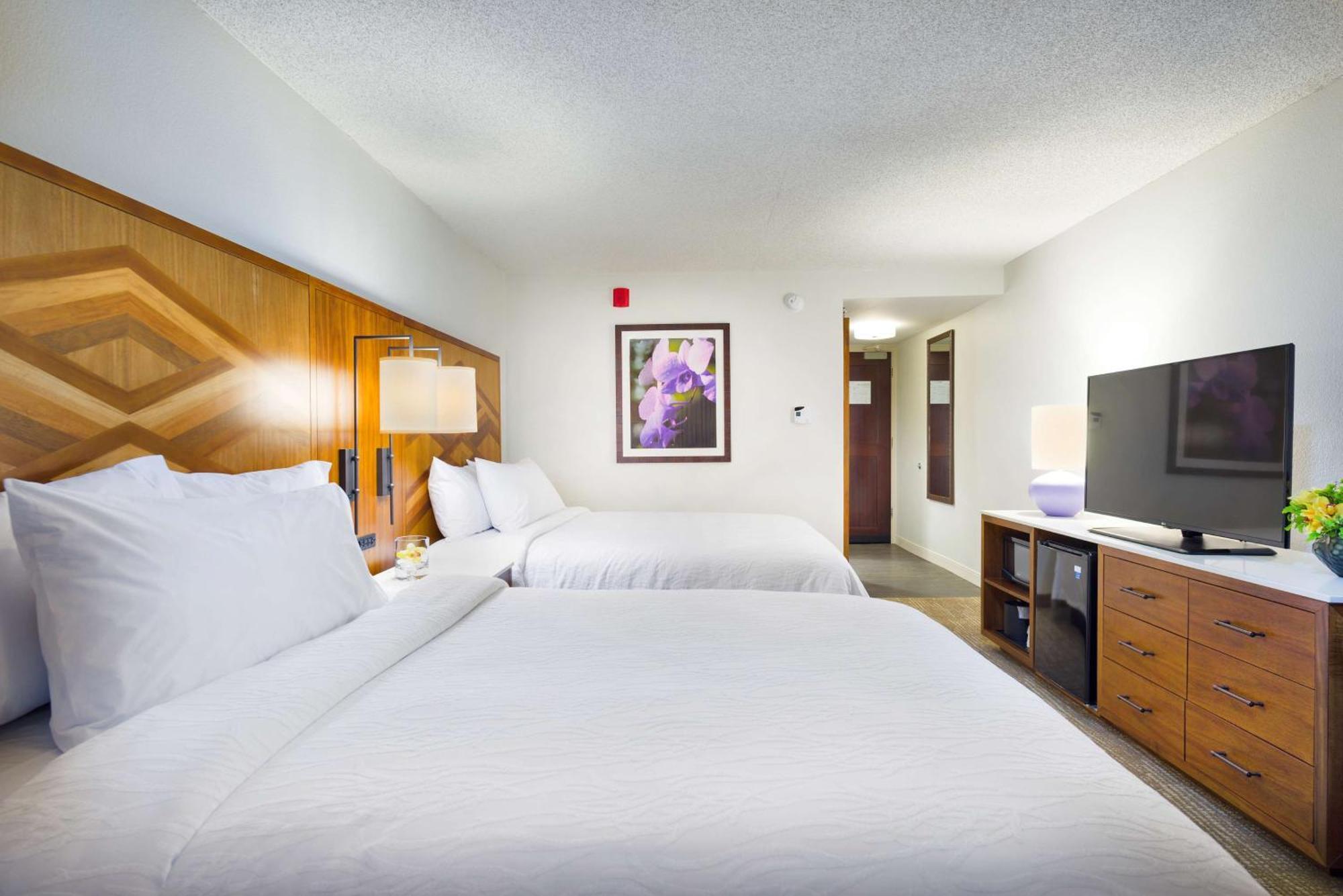 Zimmer mit 2 Queensize-Betten und Meerblick