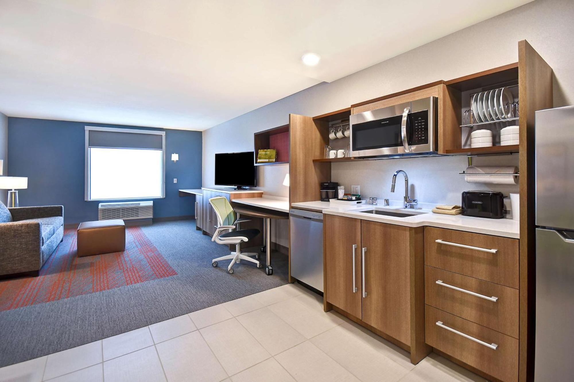 One-Bedroom King Suite Non-Smoking