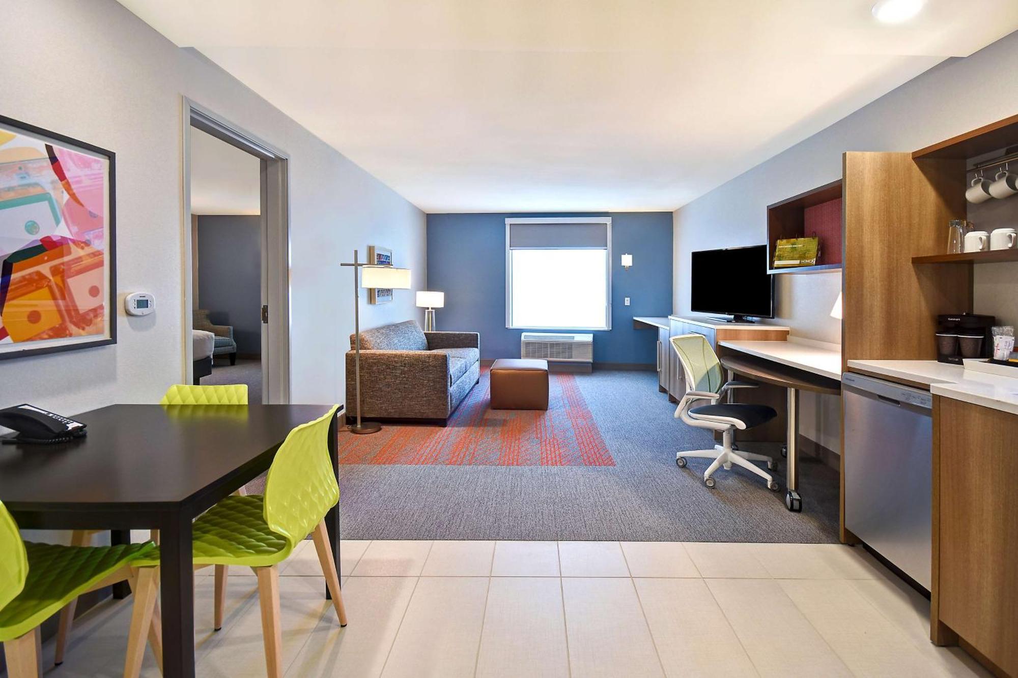 One-Bedroom King Suite Non-Smoking