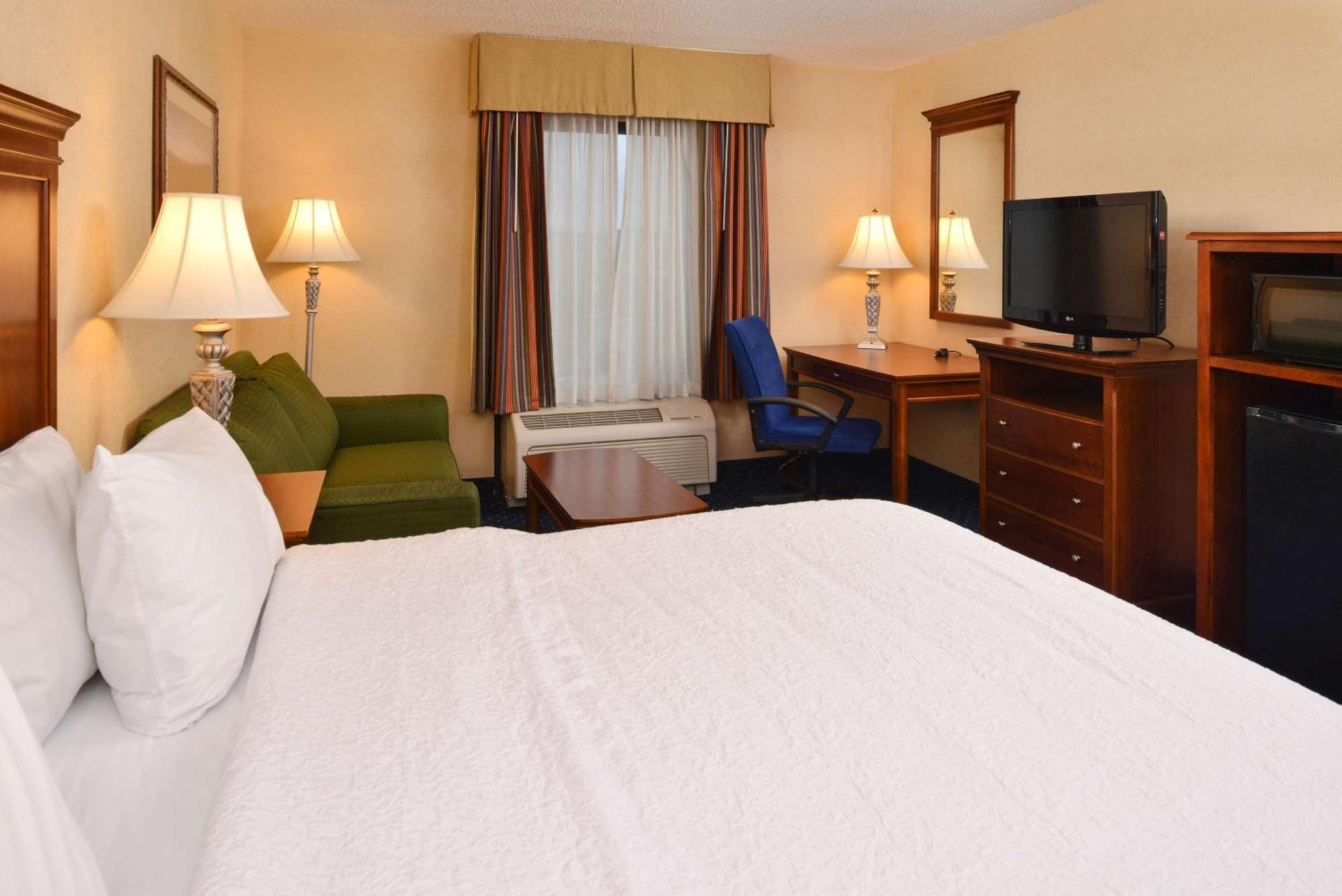 Habitación con cama extragrande y sofá cama - Adaptada para personas con discapacidad auditiva - No fumadores