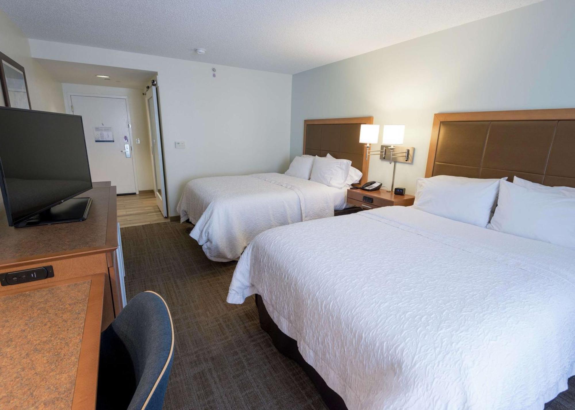 Room Two Queen Beds Non-Smoking