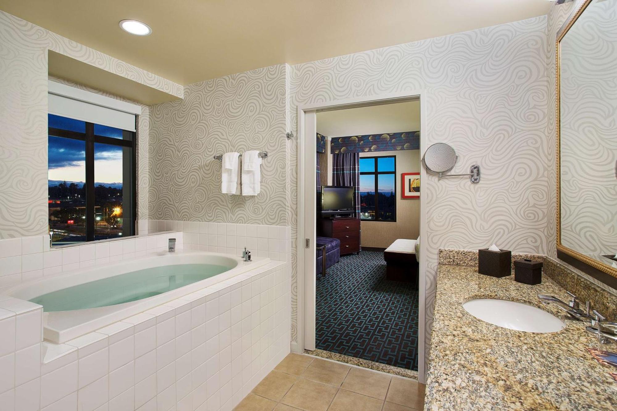 One-Bedroom Suite