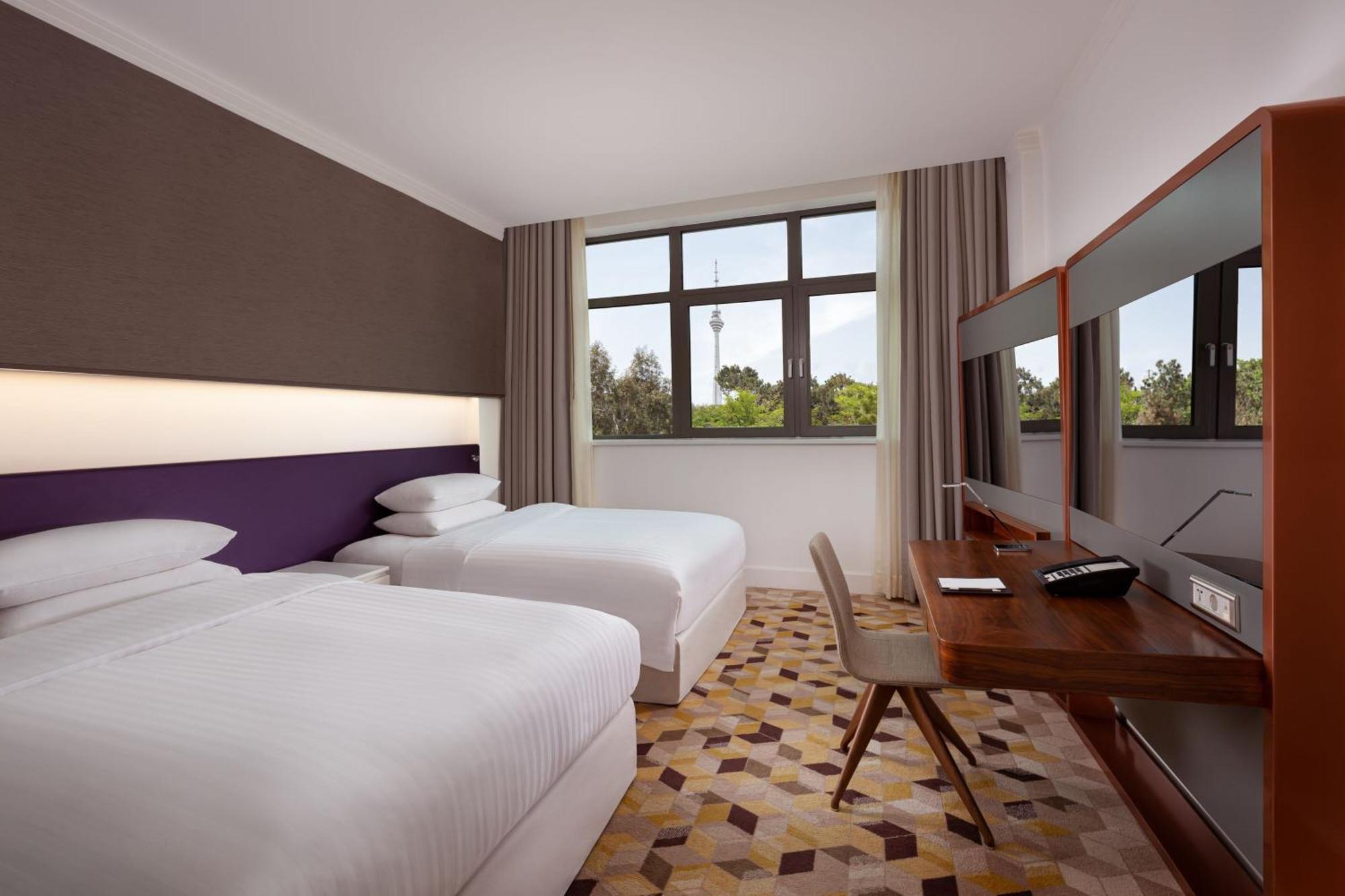 Guest room 2 Twin or Single Beds Garden view