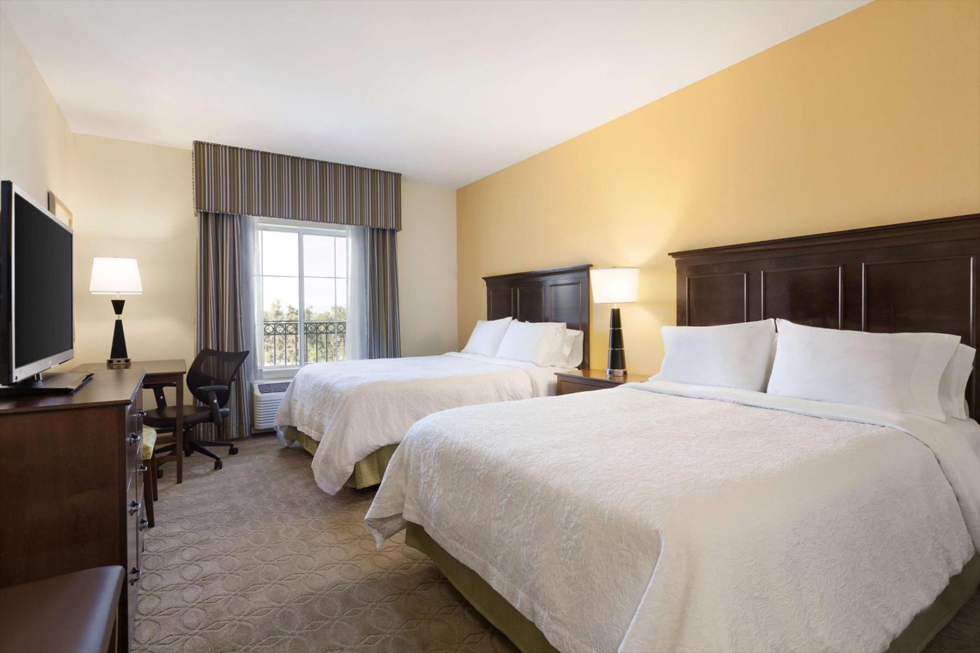 Queen Studio Suite Two Queen Beds Non-Smoking,1552328050:JPEG