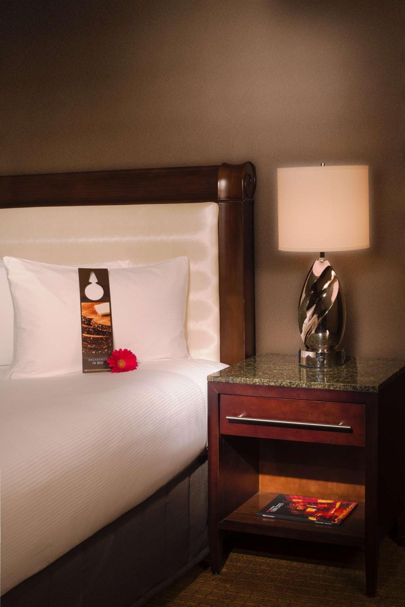 Junior King Suite,1552442056:JPEG