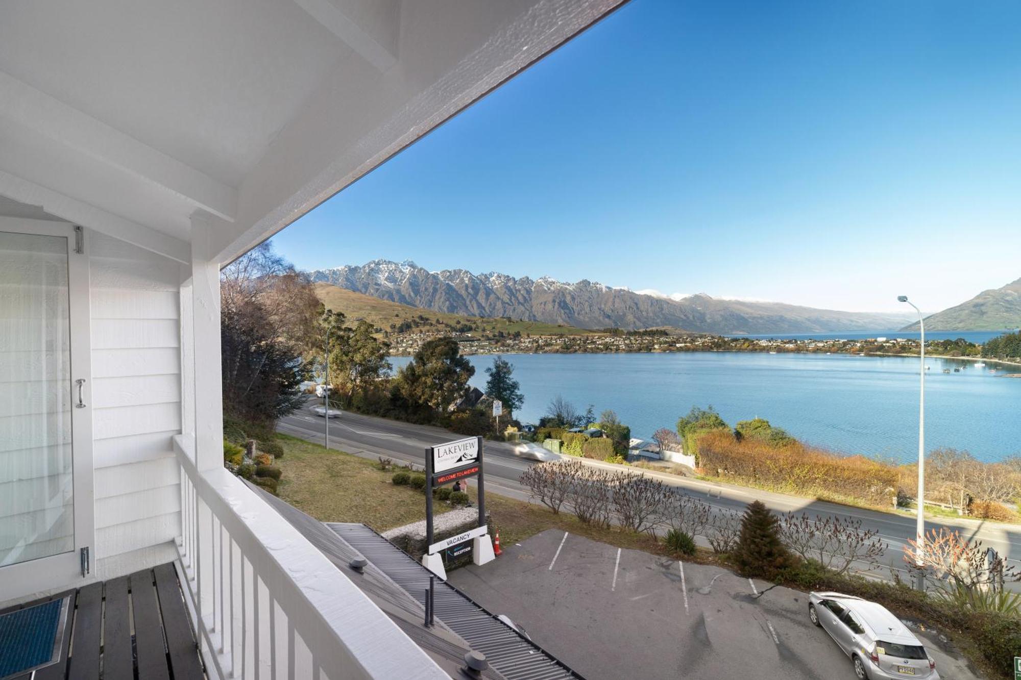 Studio Twin Room a Lake Mountain View
