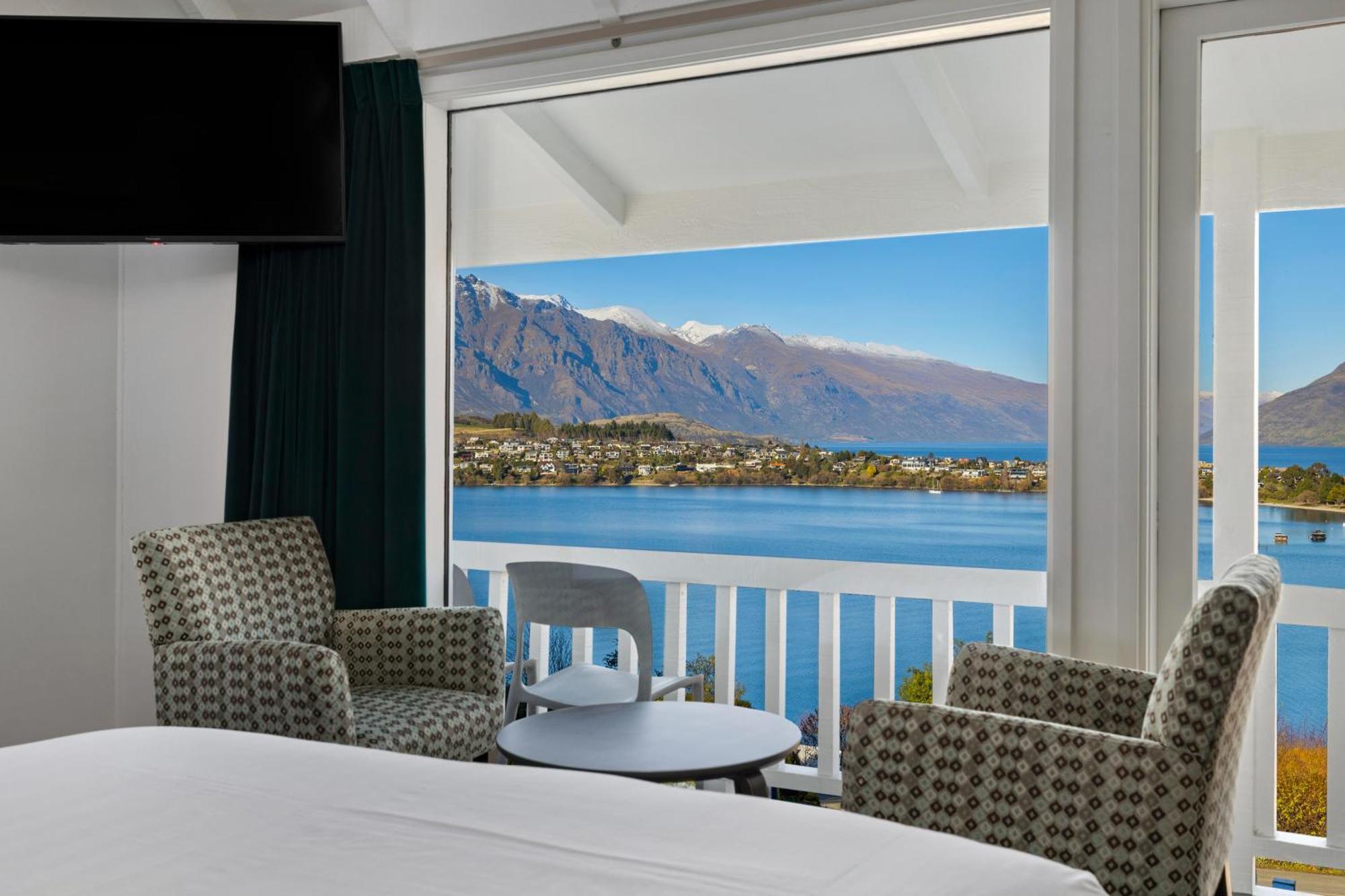 Studio Twin Room a Lake Mountain View