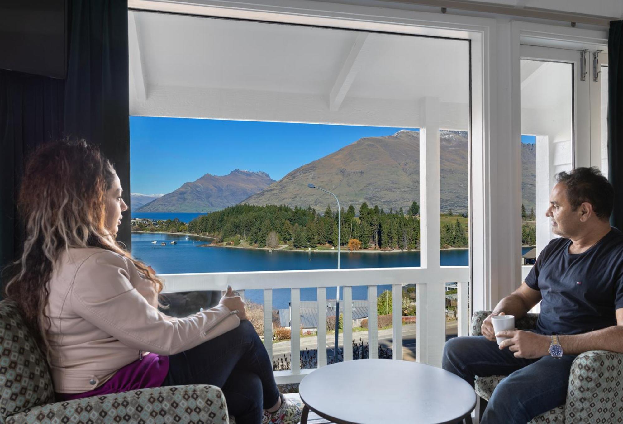 Studio Twin Room a Lake Mountain View