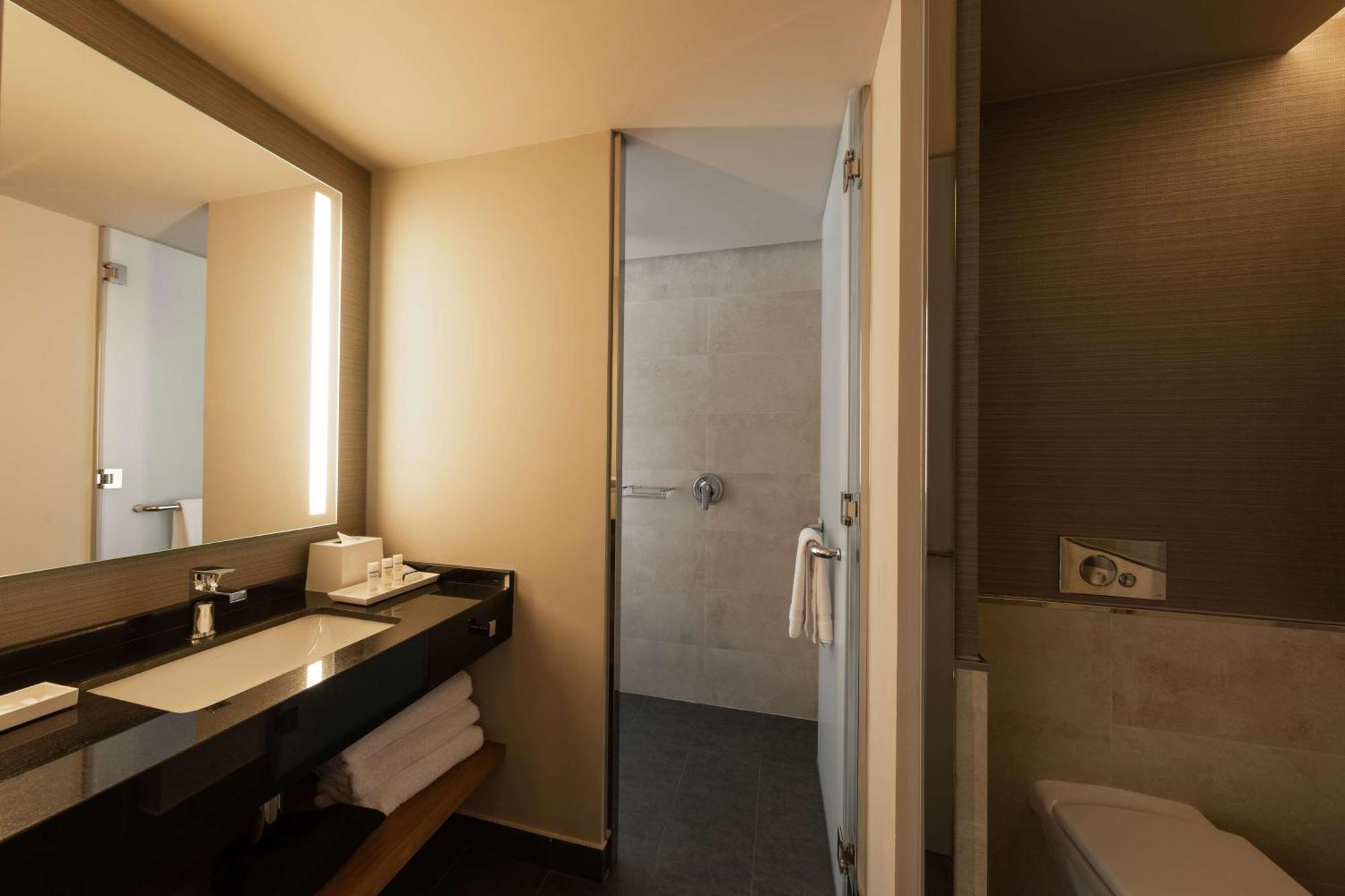 Twin Room with City View