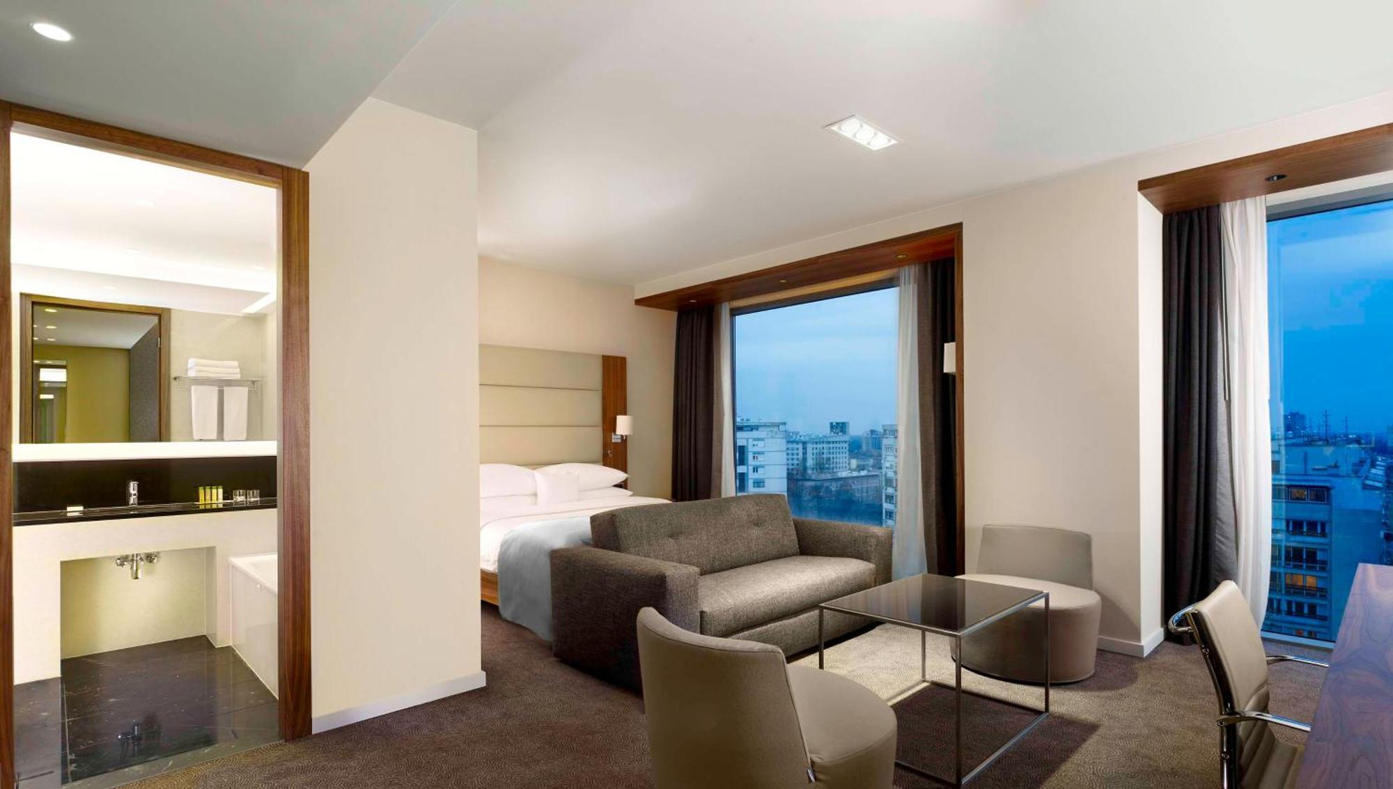 Deluxe King Room