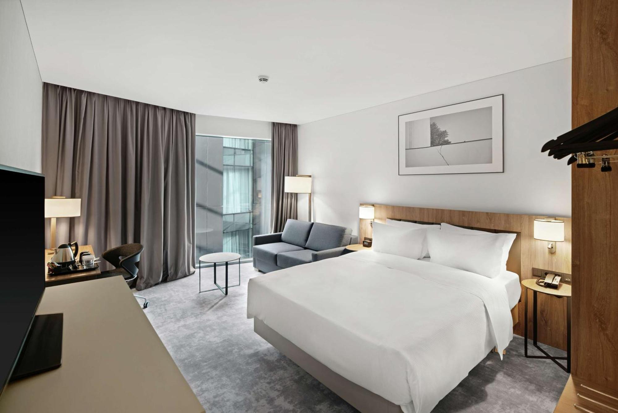 Deluxe King Room