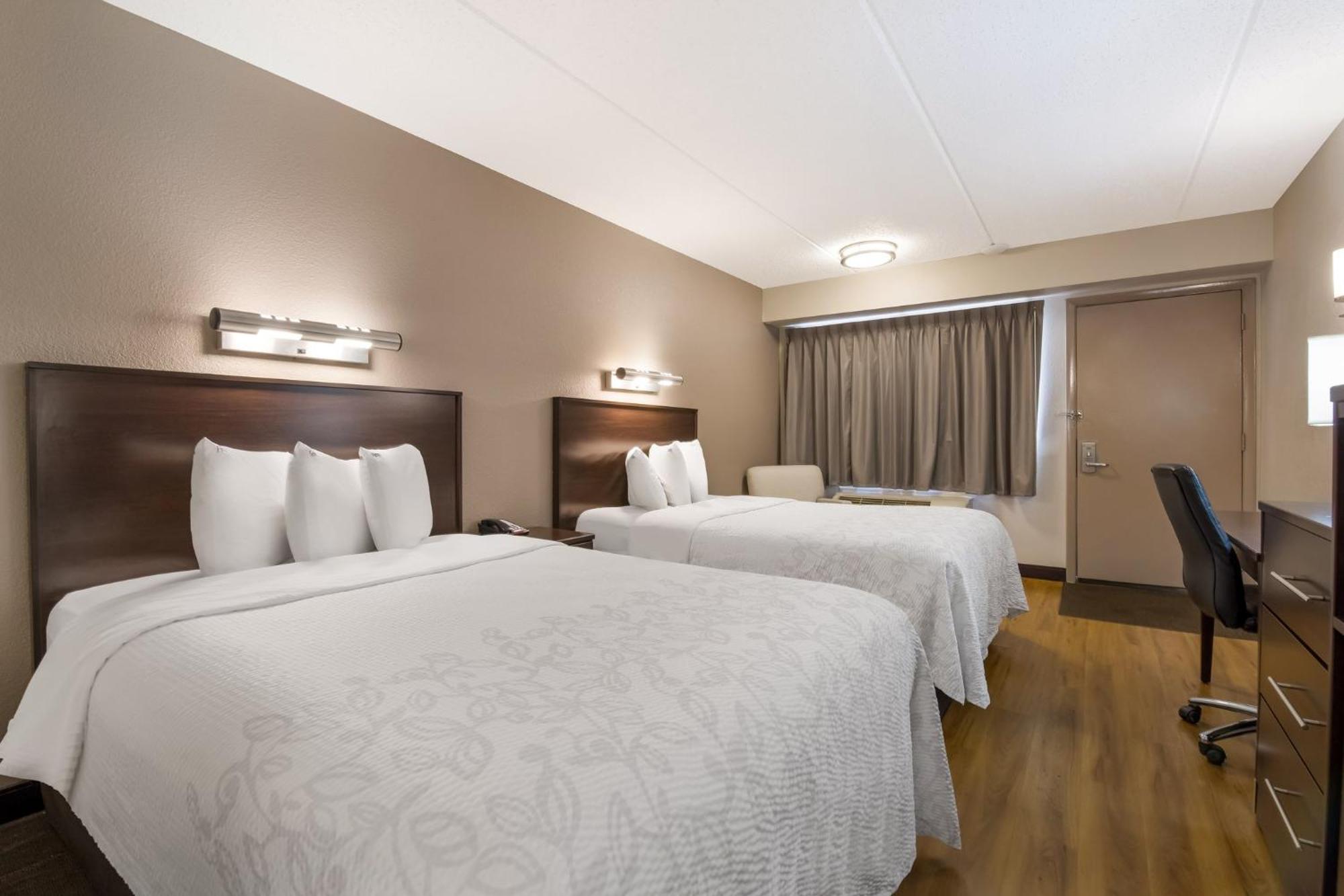 Deluxe Room with Two Double Beds Smoke Free