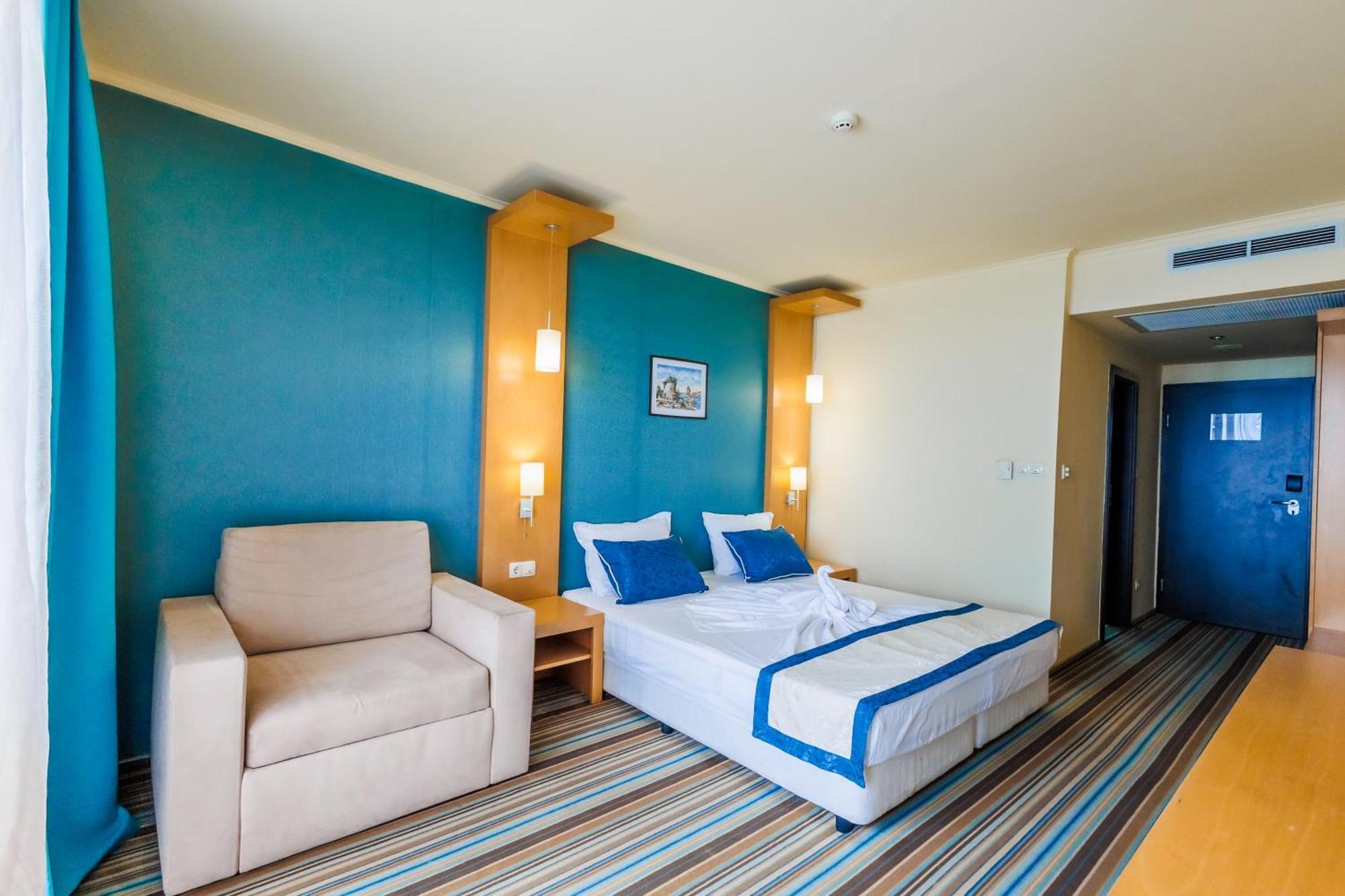 Double or Twin Room Balcony