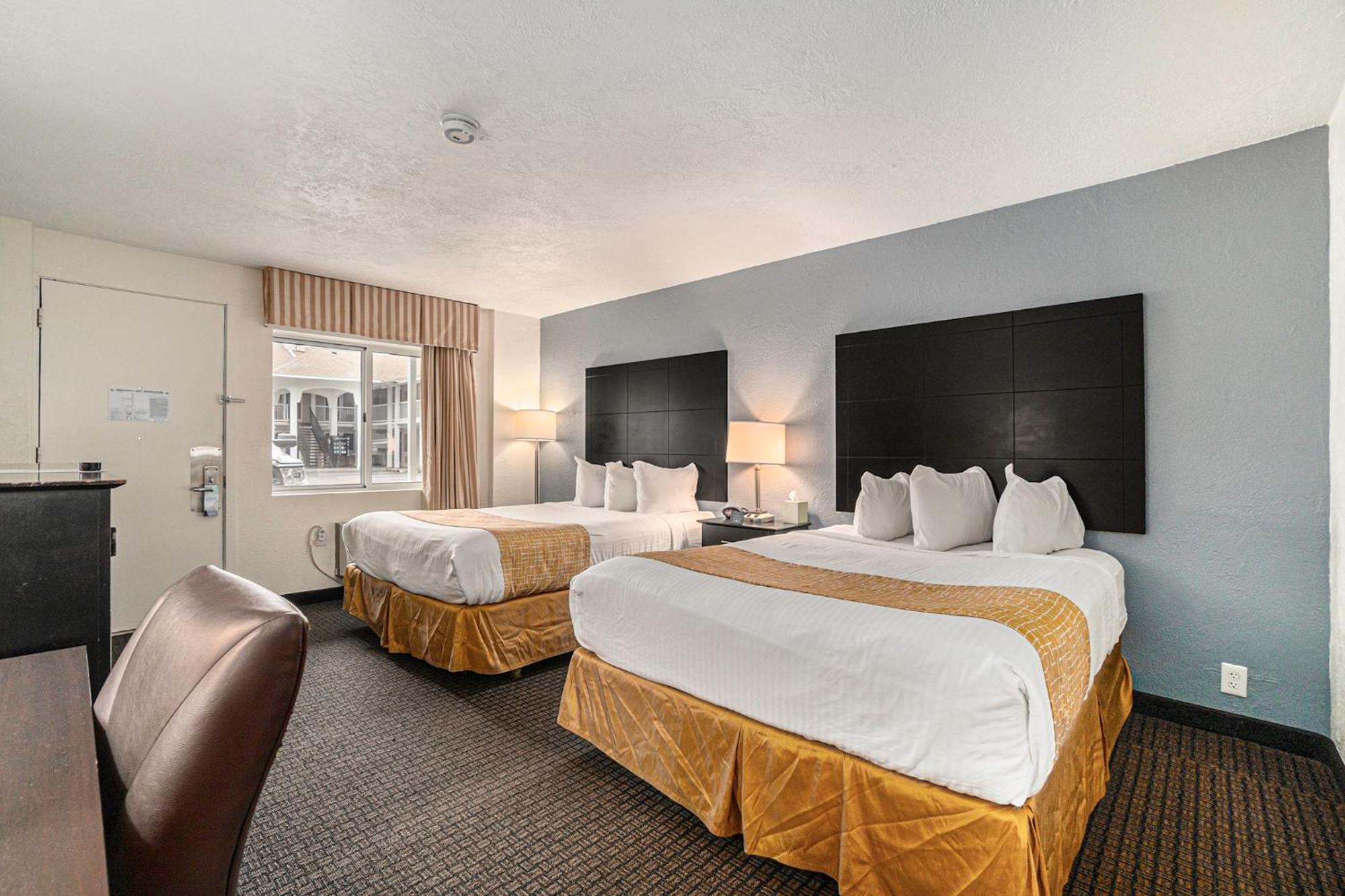 Queen Room Two Queen Beds First Floor or Nmobility Accessible or Non-Smoking
