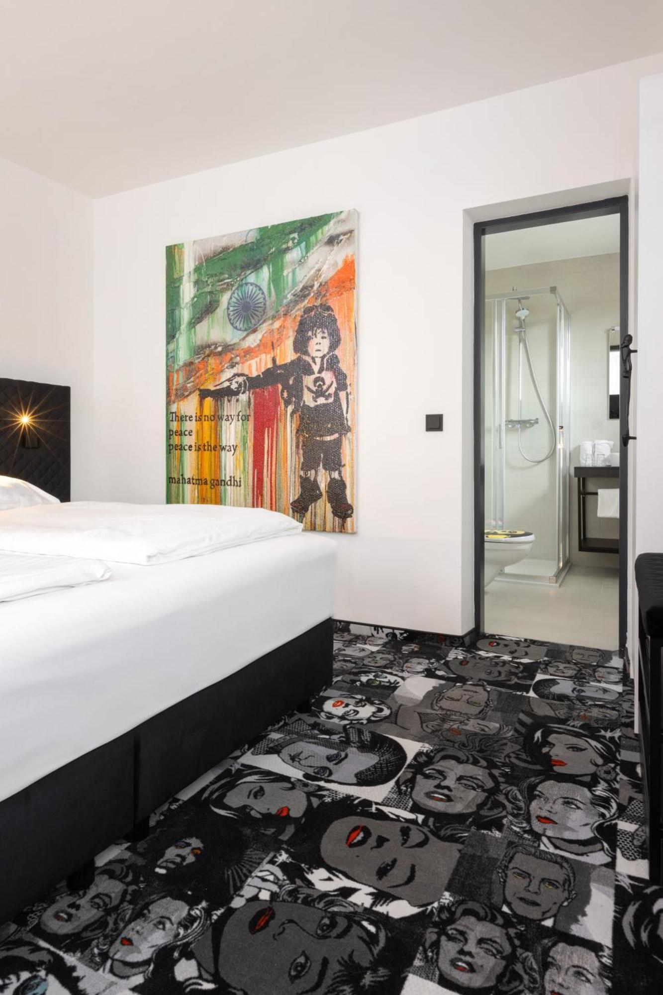 King Room