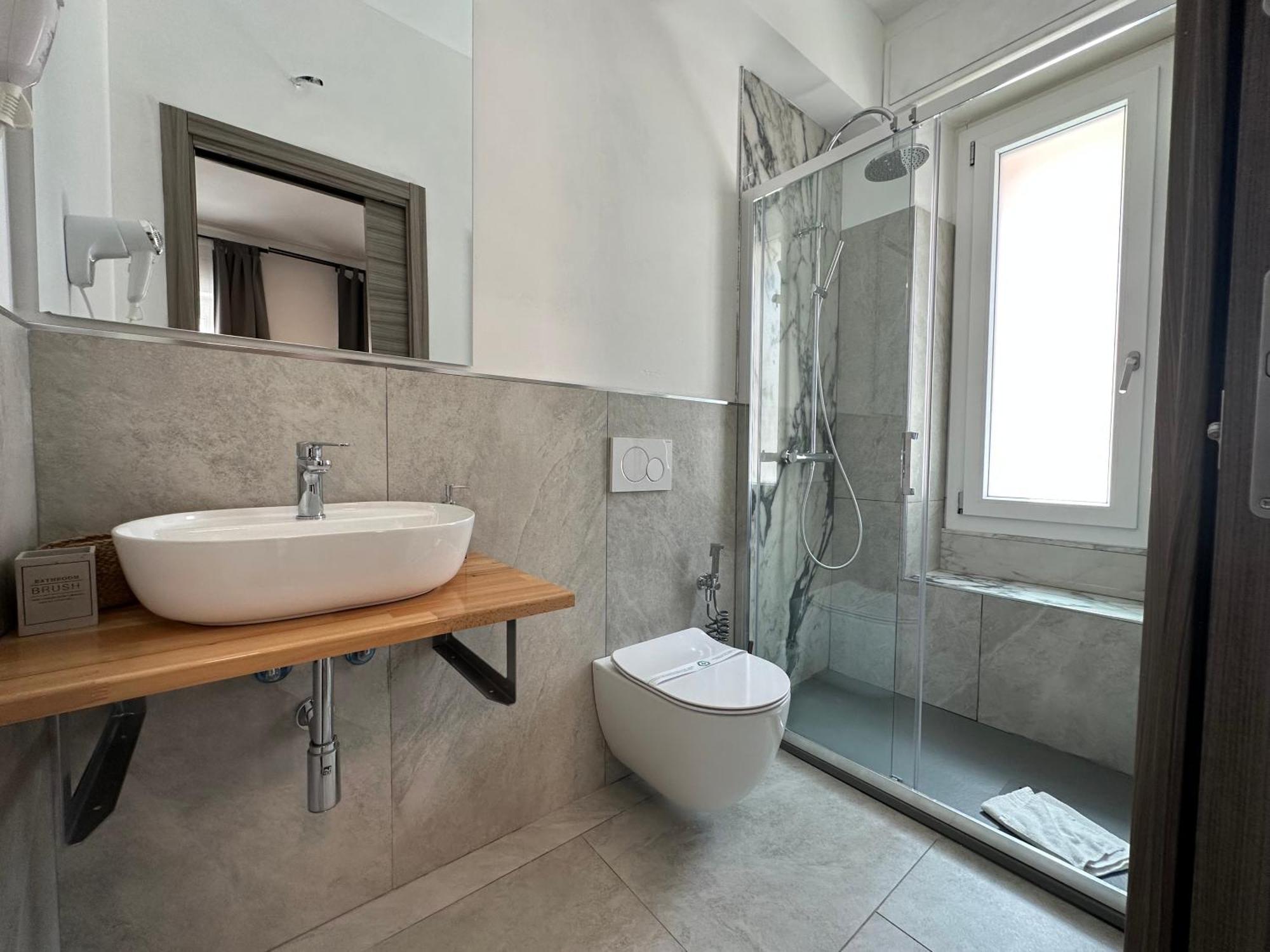Comfort Triple Room
