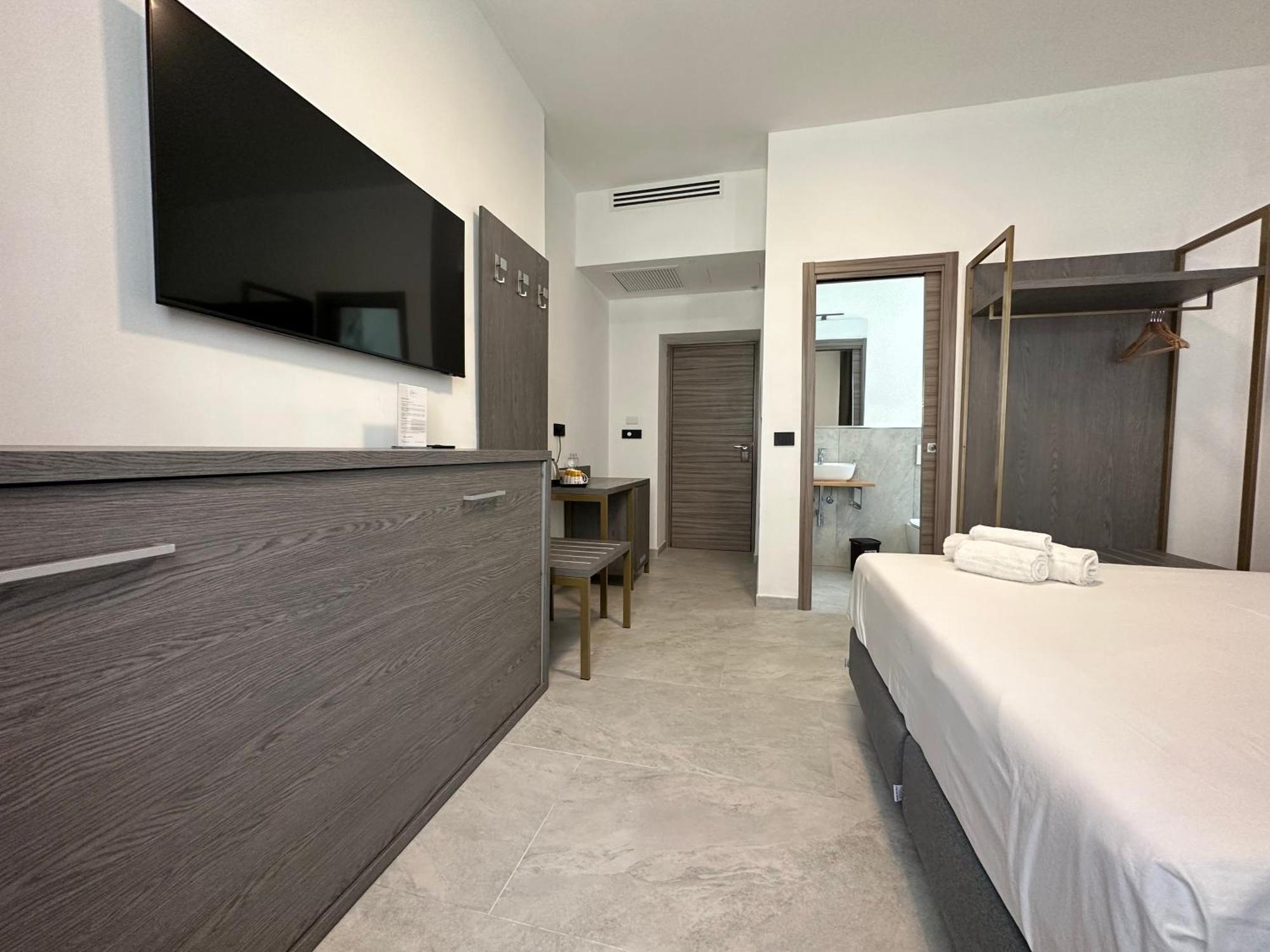Comfort Triple Room