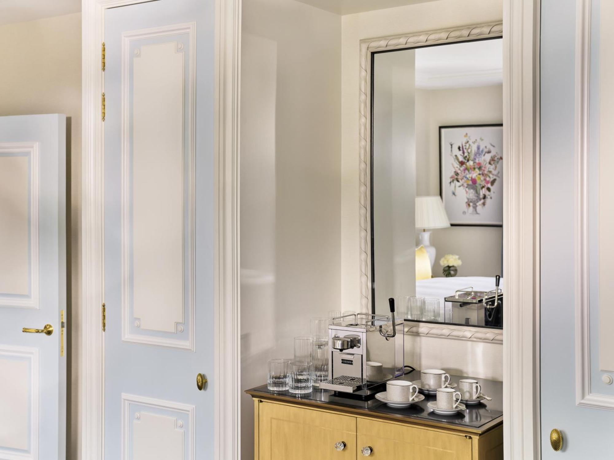 Deluxe Park View Room