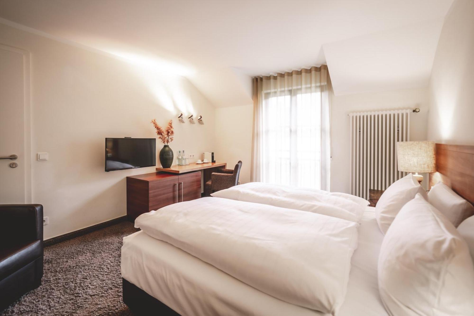 Double Room in Adjoining Building