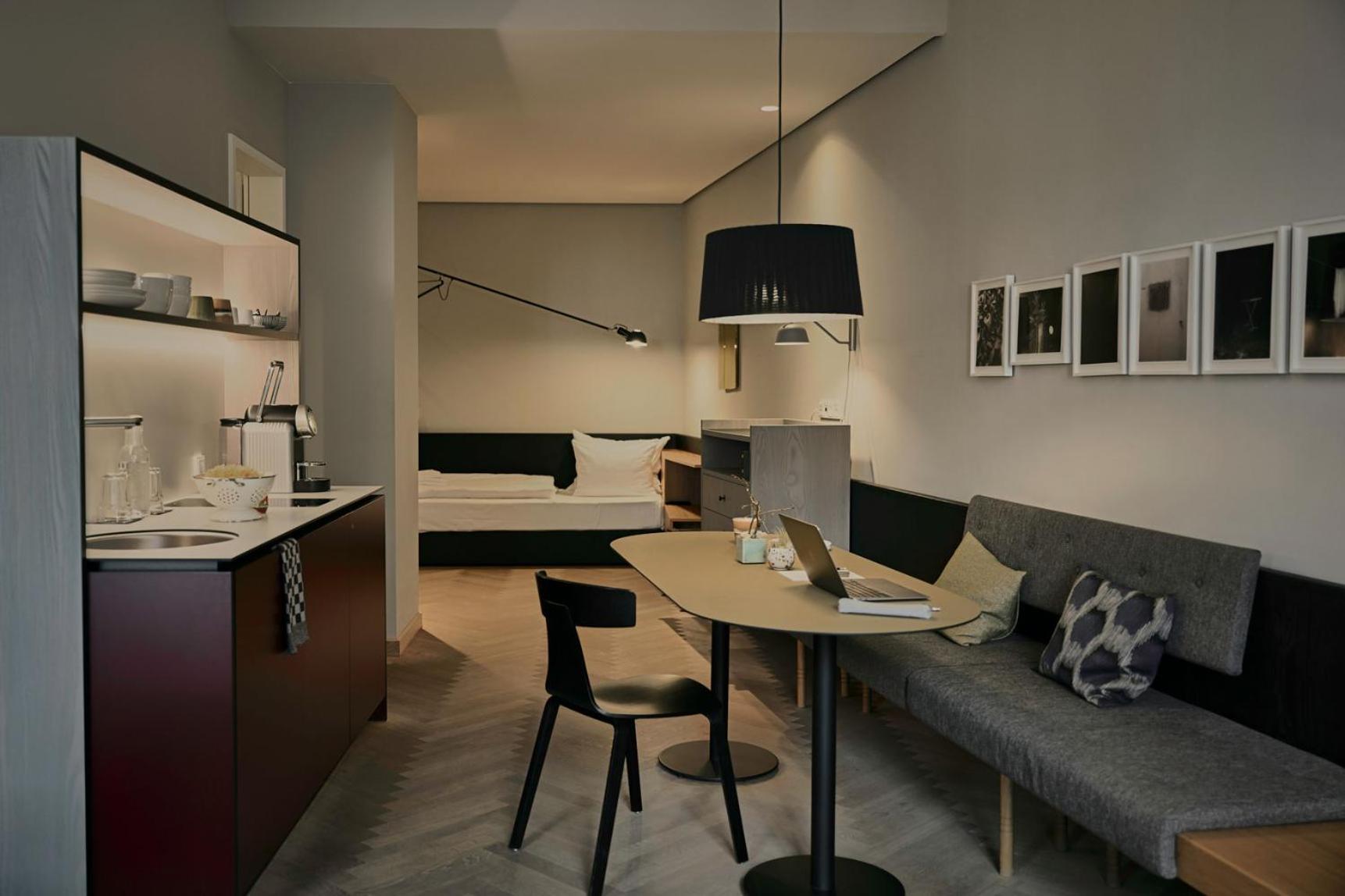 Deluxe Apartment