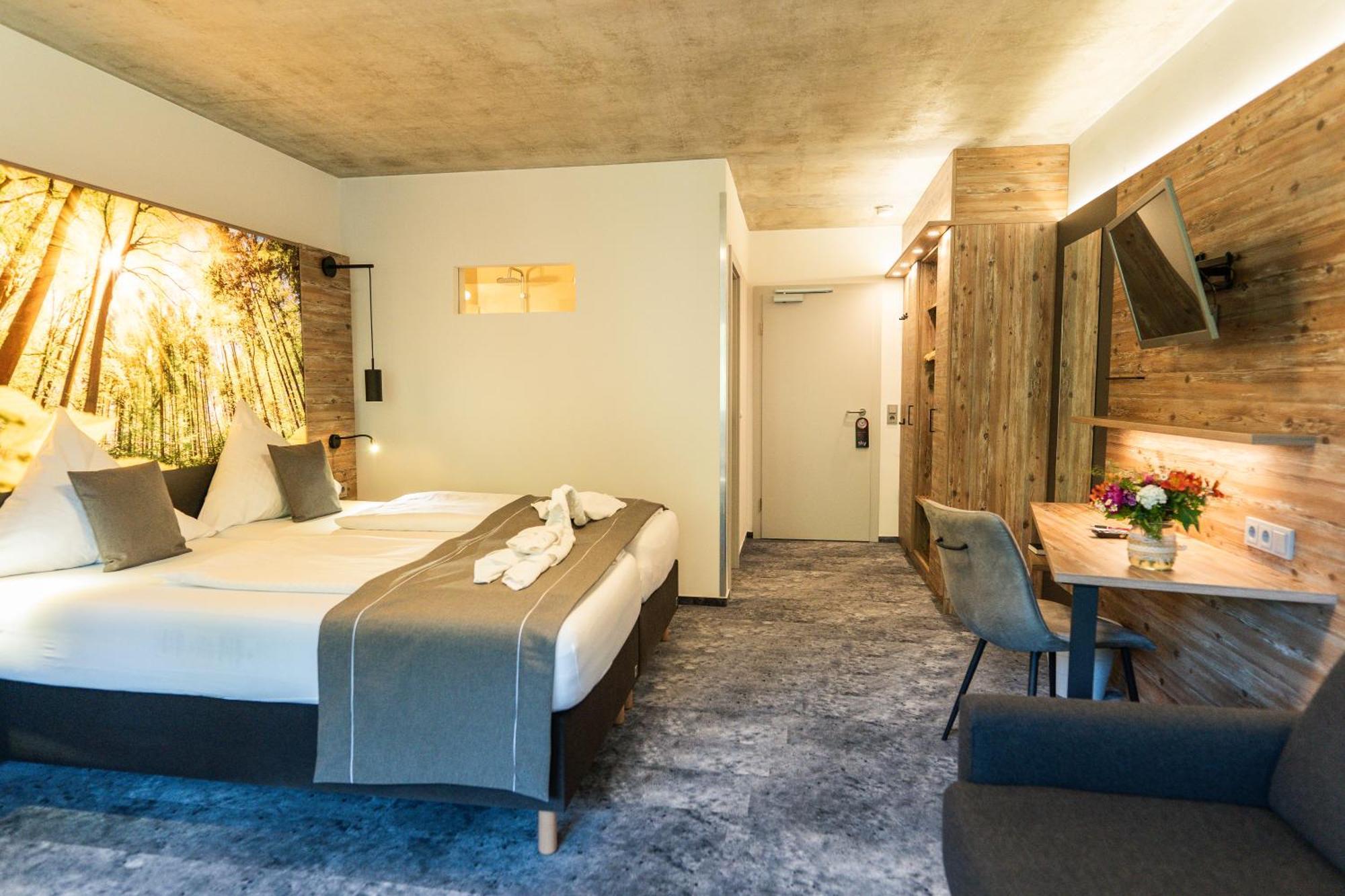 Triple Room,462325434:JPEG
