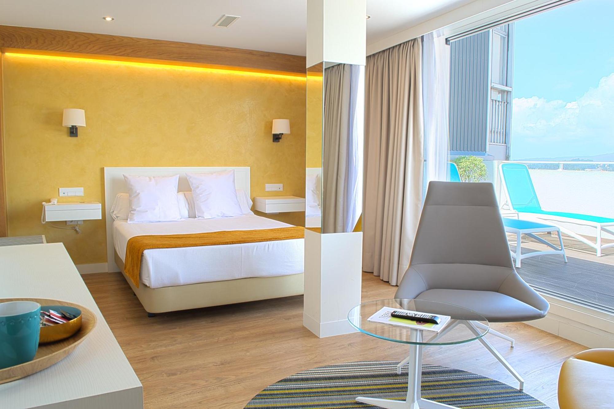 Deluxe Double Room Balcony Sea View
