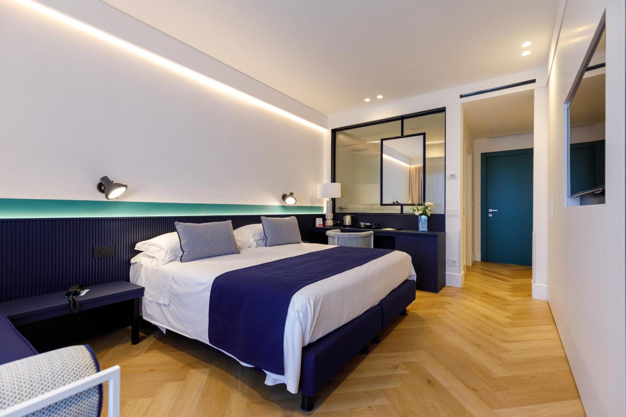 Deluxe Double or Twin Room Balcony
