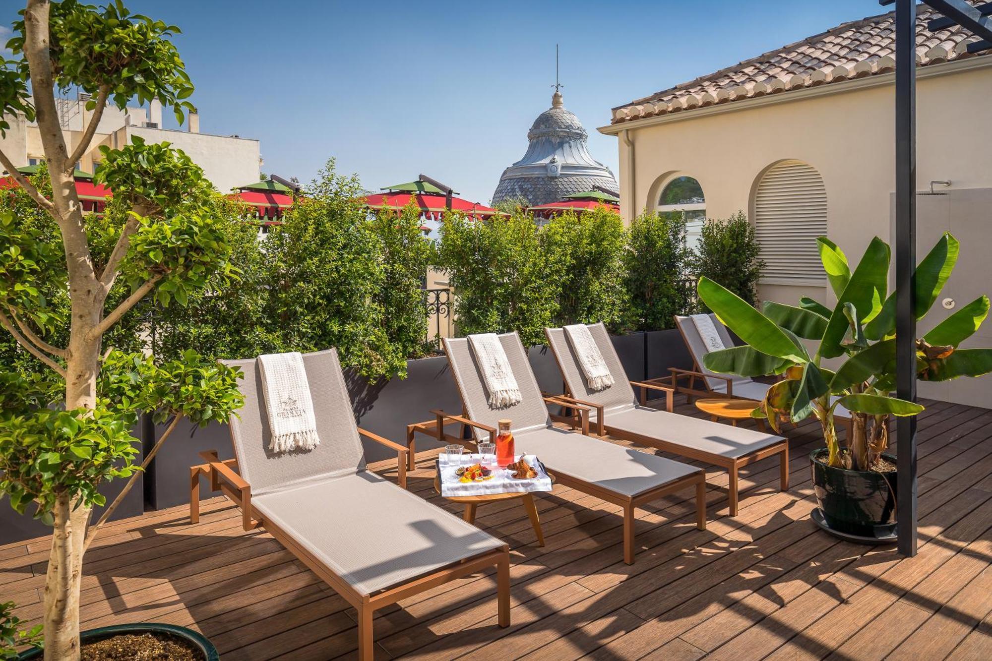 Suite Royal (2 Adultos + 2 Crianças)