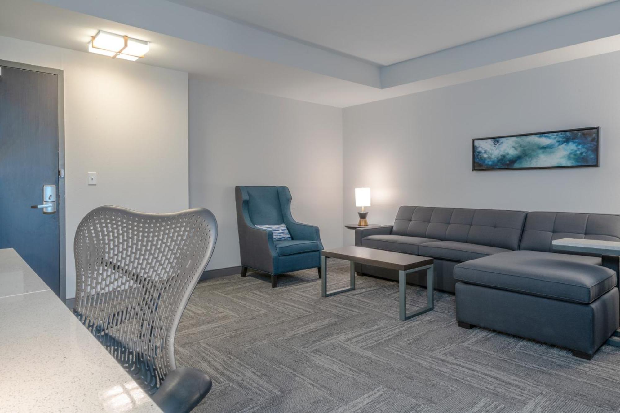 Junior King Suite with Sofa Bed