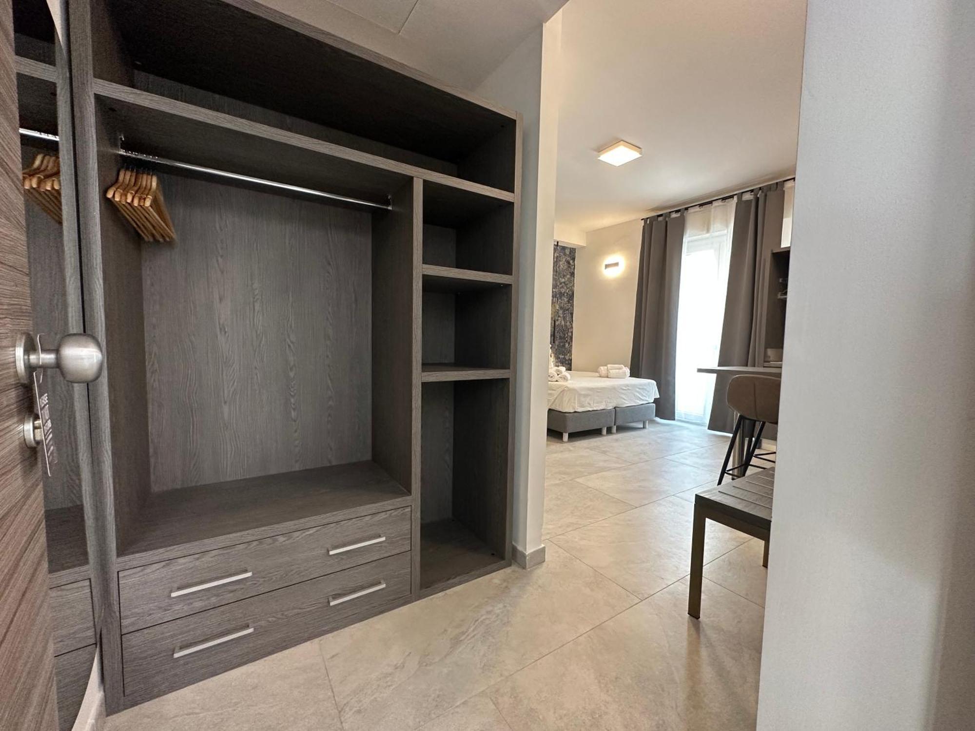 Premium Quadruple Room