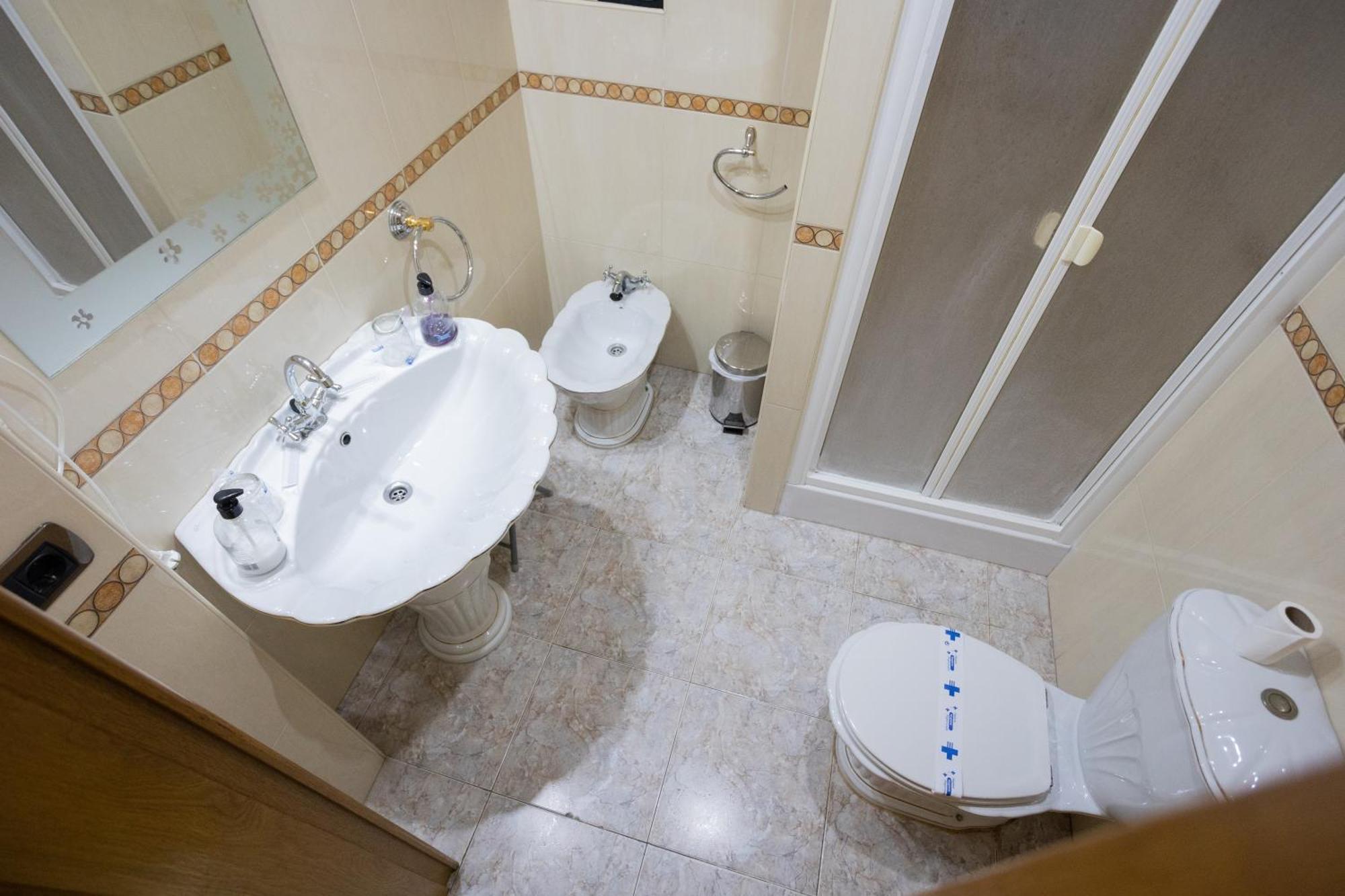 Large Double Room