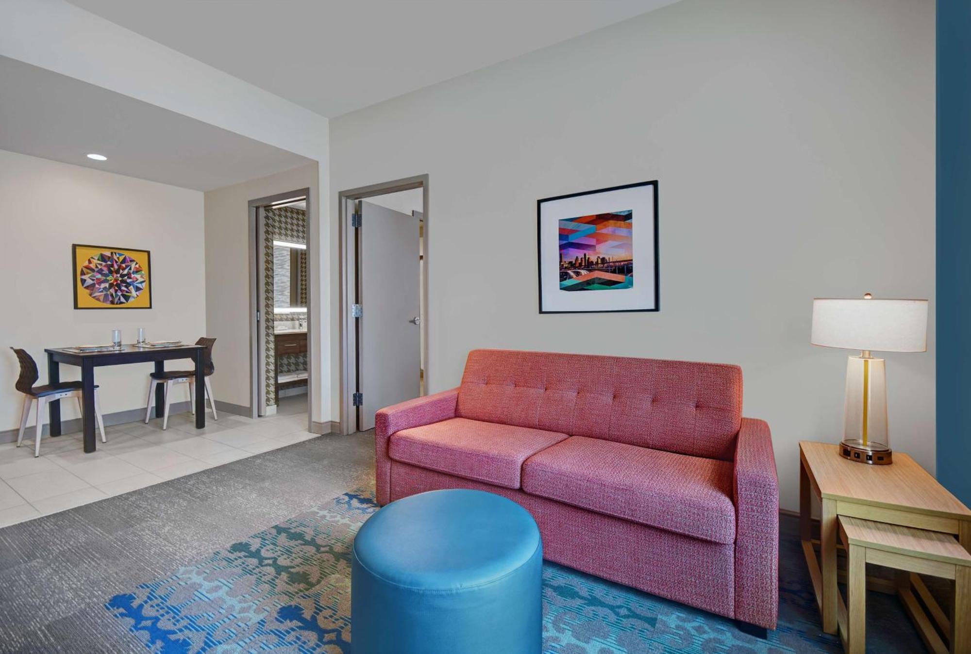 One-Bedroom King Suite Non-Smoking