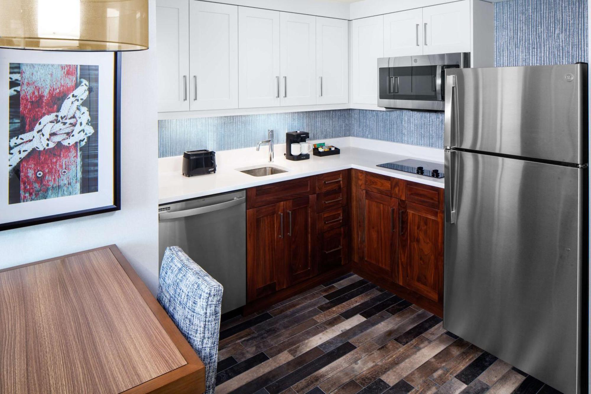 One-Bedroom King Suite